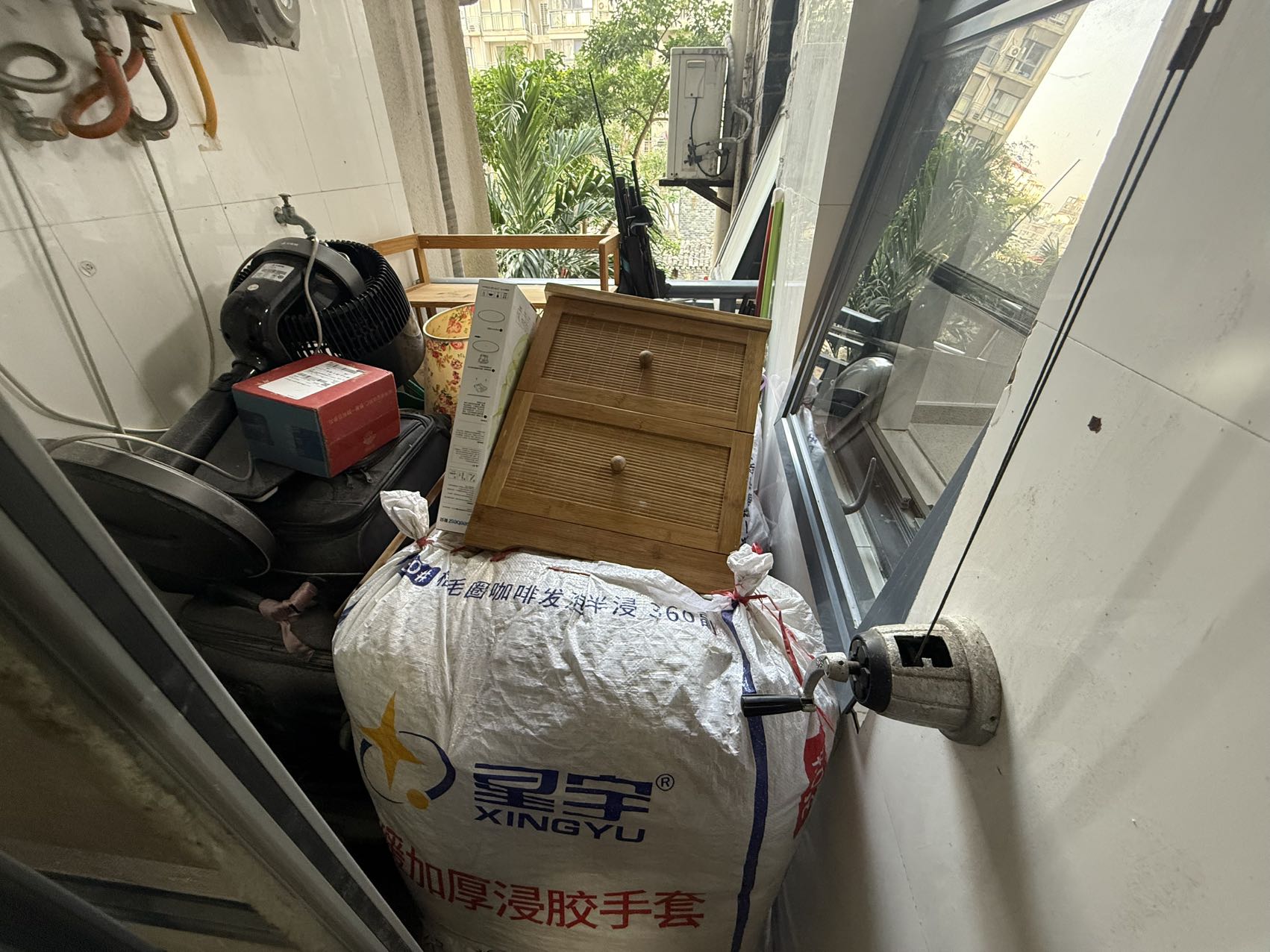 宝安江南城 1室2厅1卫 79.0万 宝安江南城 1室2厅1卫 79.0万室内图