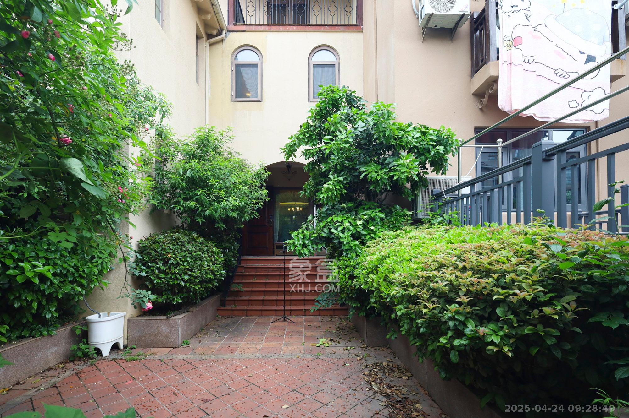 万业巴厘岛 1室0厅0卫 450.0万 万业巴厘岛 1室0厅0卫 450.0万其他