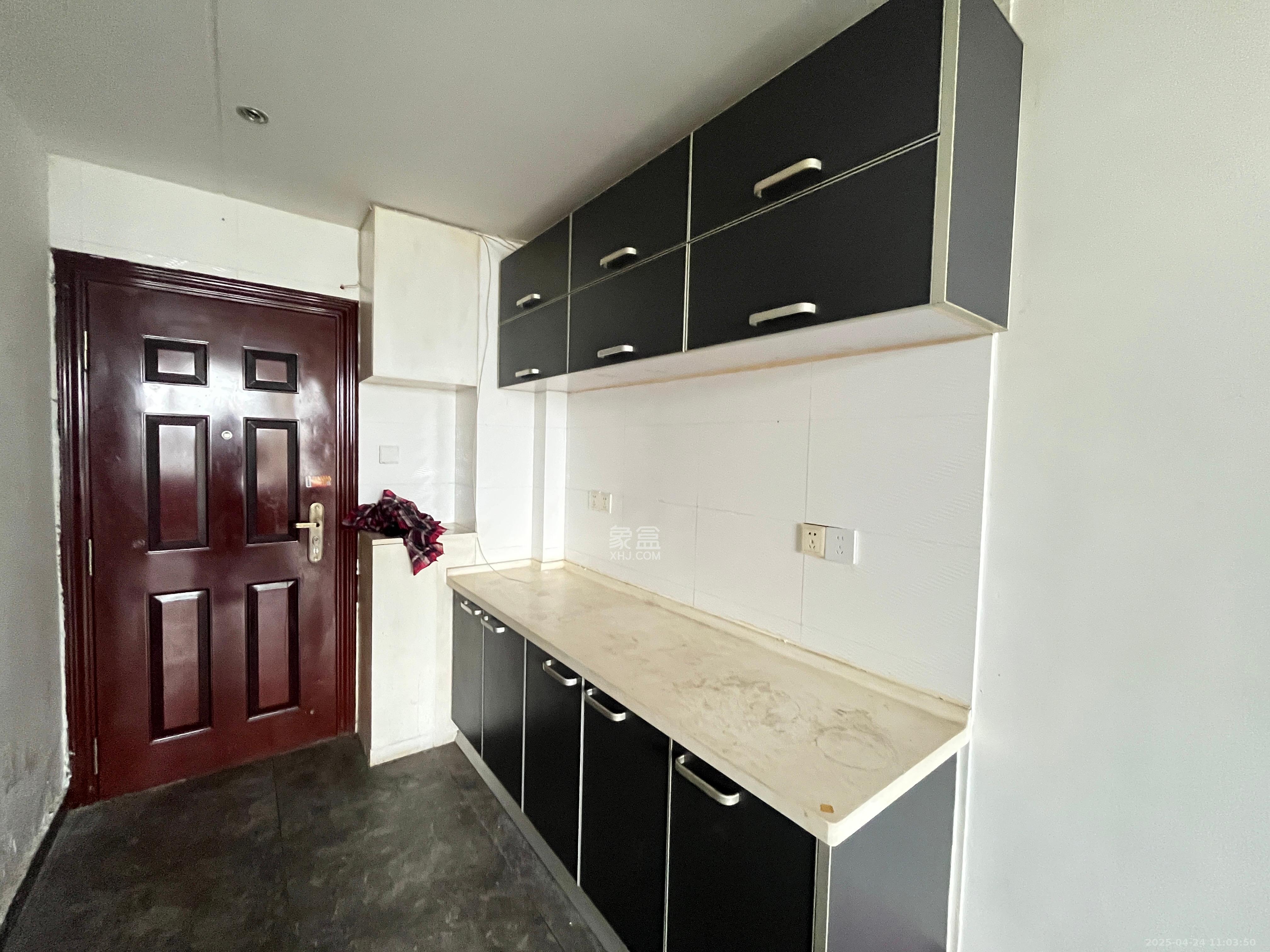 他城(天鸿时代公寓) 1室1厅1卫 1400.0元/月 他城(天鸿时代公寓) 1室1厅1卫 1400.0元/月室内图