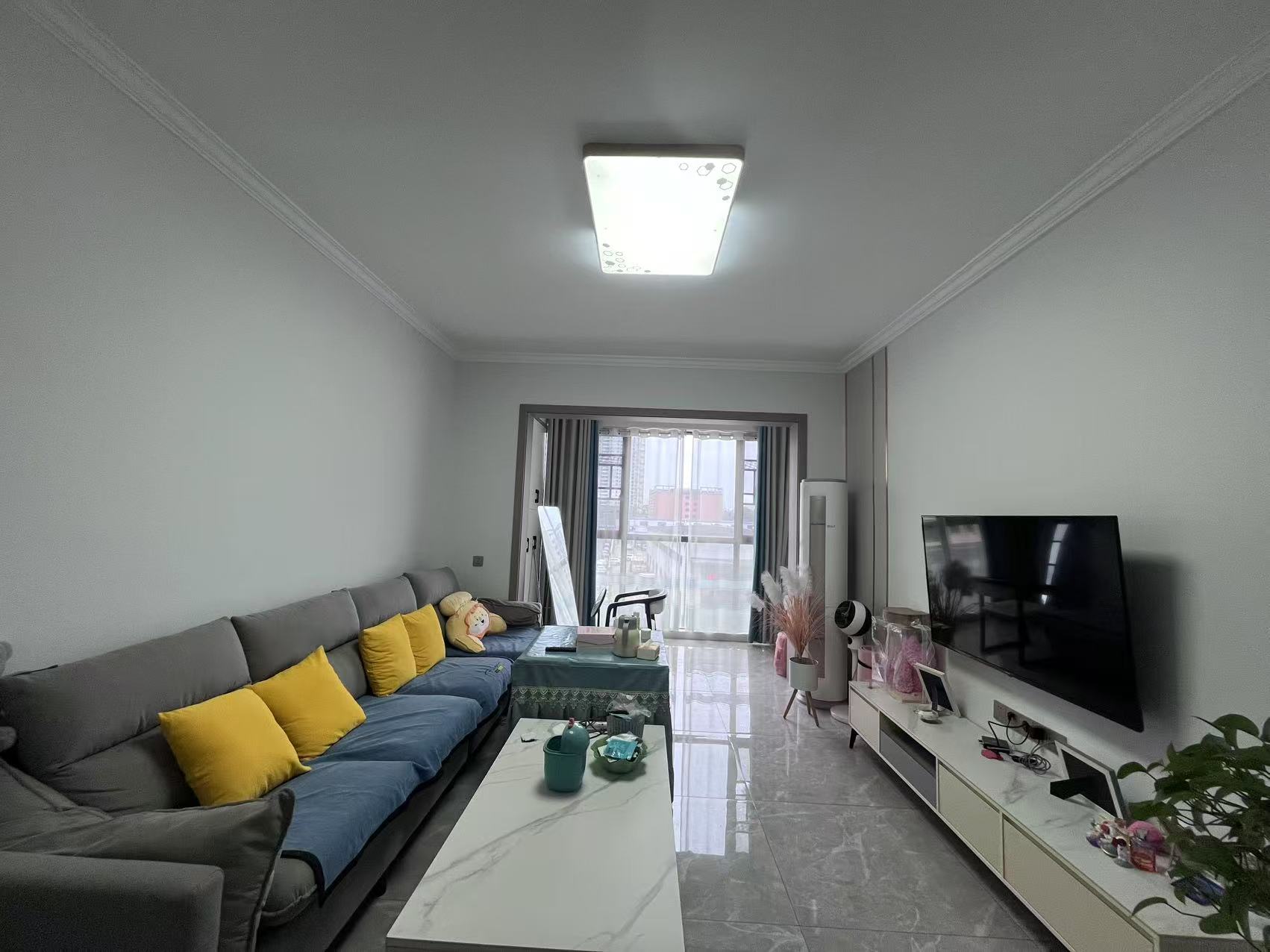 学府花园(文苑瑞景) 3室2厅1卫 1800.0元/月 学府花园(文苑瑞景) 3室2厅1卫 1800.0元/月室内图