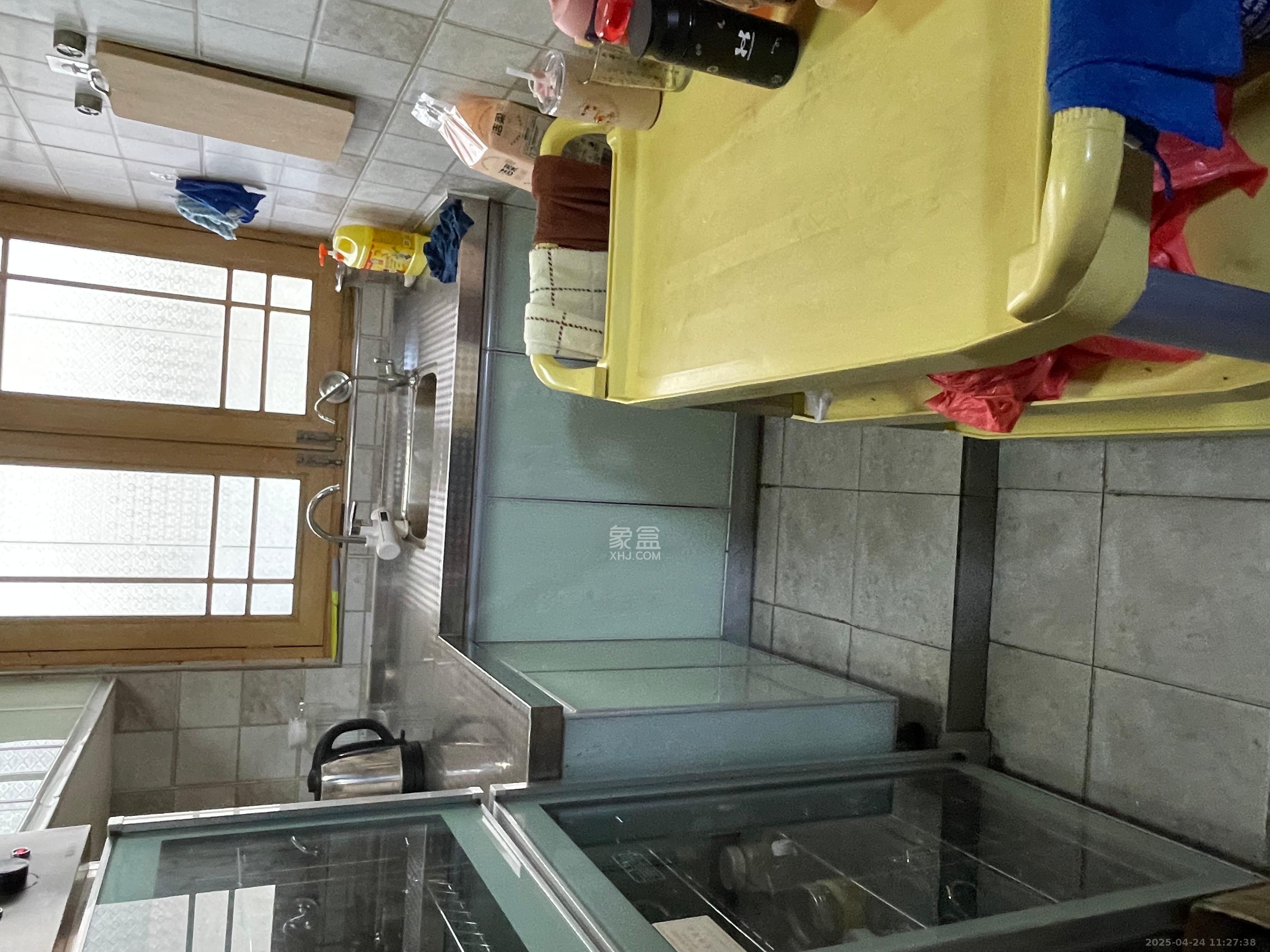 茶叶大市场“山水茗园” 1室2厅2卫 4800.0元/月 茶叶大市场“山水茗园” 1室2厅2卫 4800.0元/月室内图