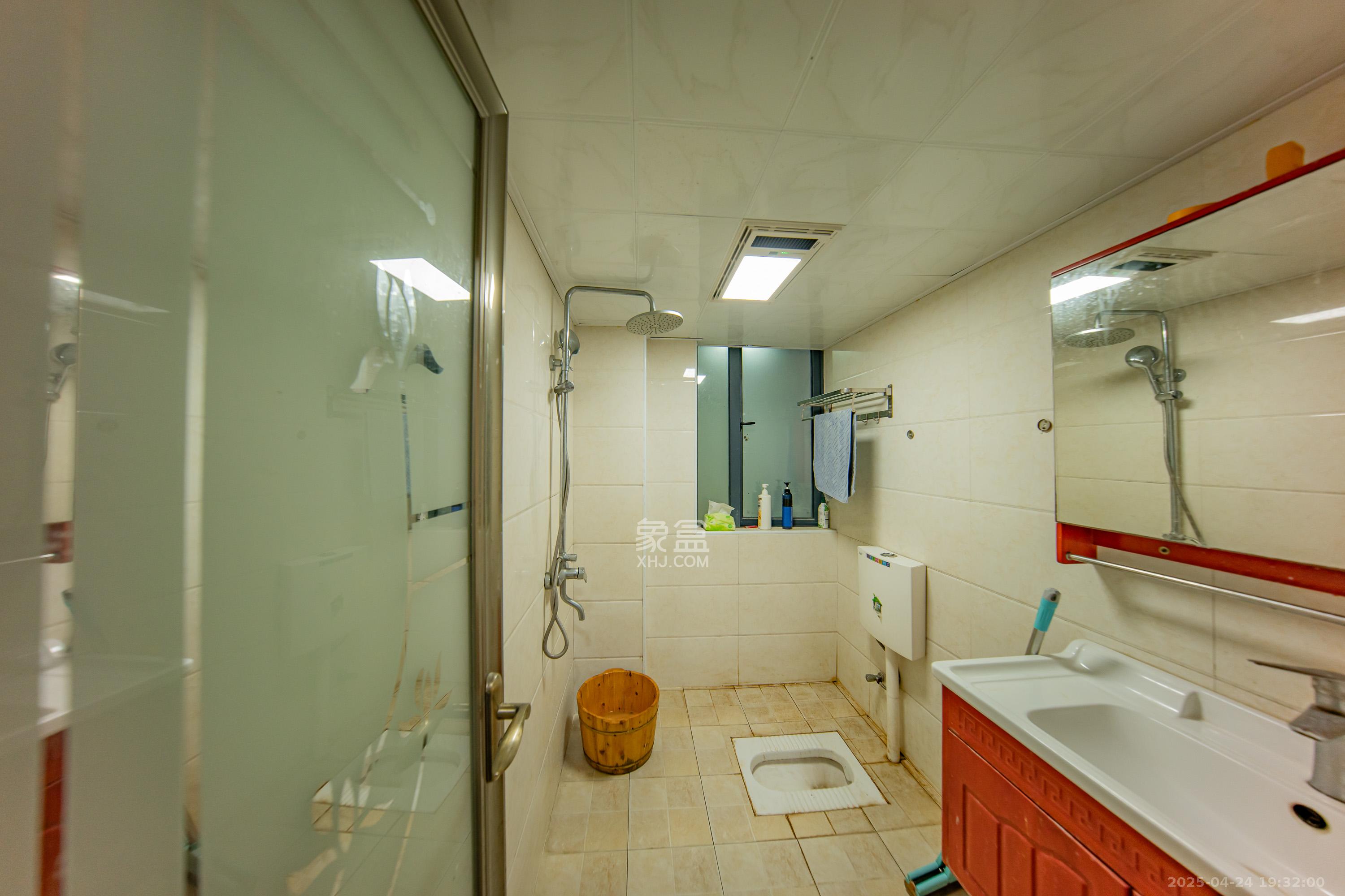 邦盛水岸御园  3室2厅1卫    57.0万 邦盛水岸御园  3室2厅1卫    57.0万卫生间