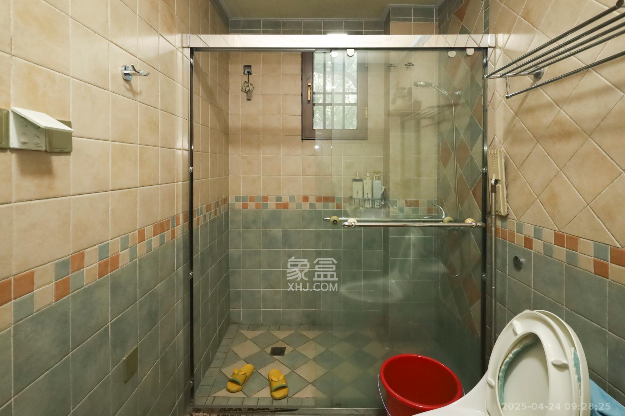 万业巴厘岛 1室0厅0卫 450.0万 万业巴厘岛 1室0厅0卫 450.0万其他