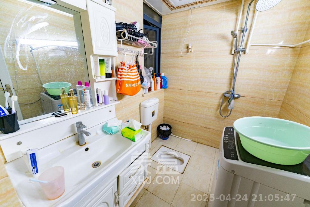 湘府9号  2室1厅1卫   2500.00元/月室内图