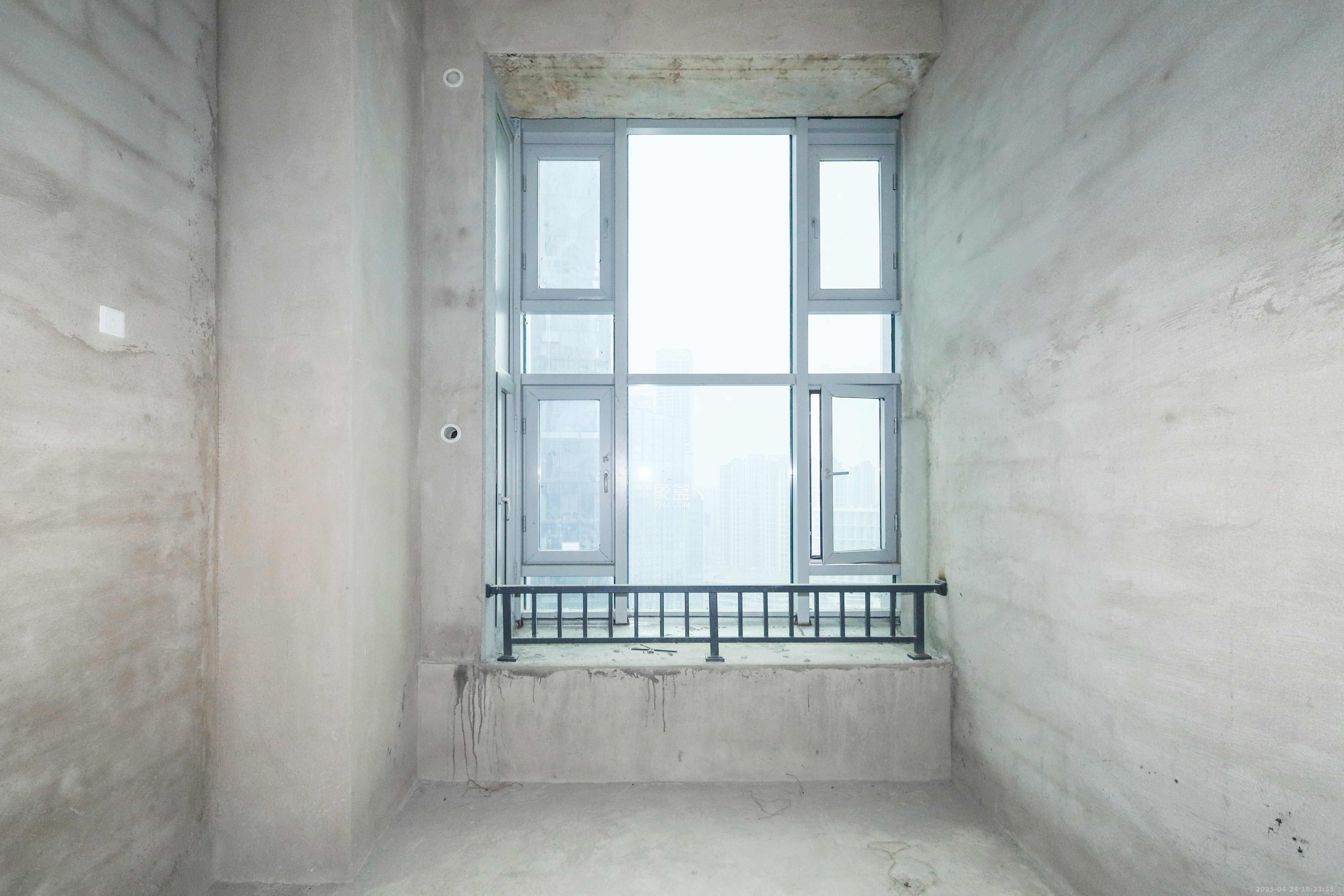 福晟翡翠湾  1室0厅0卫    32.8万客厅