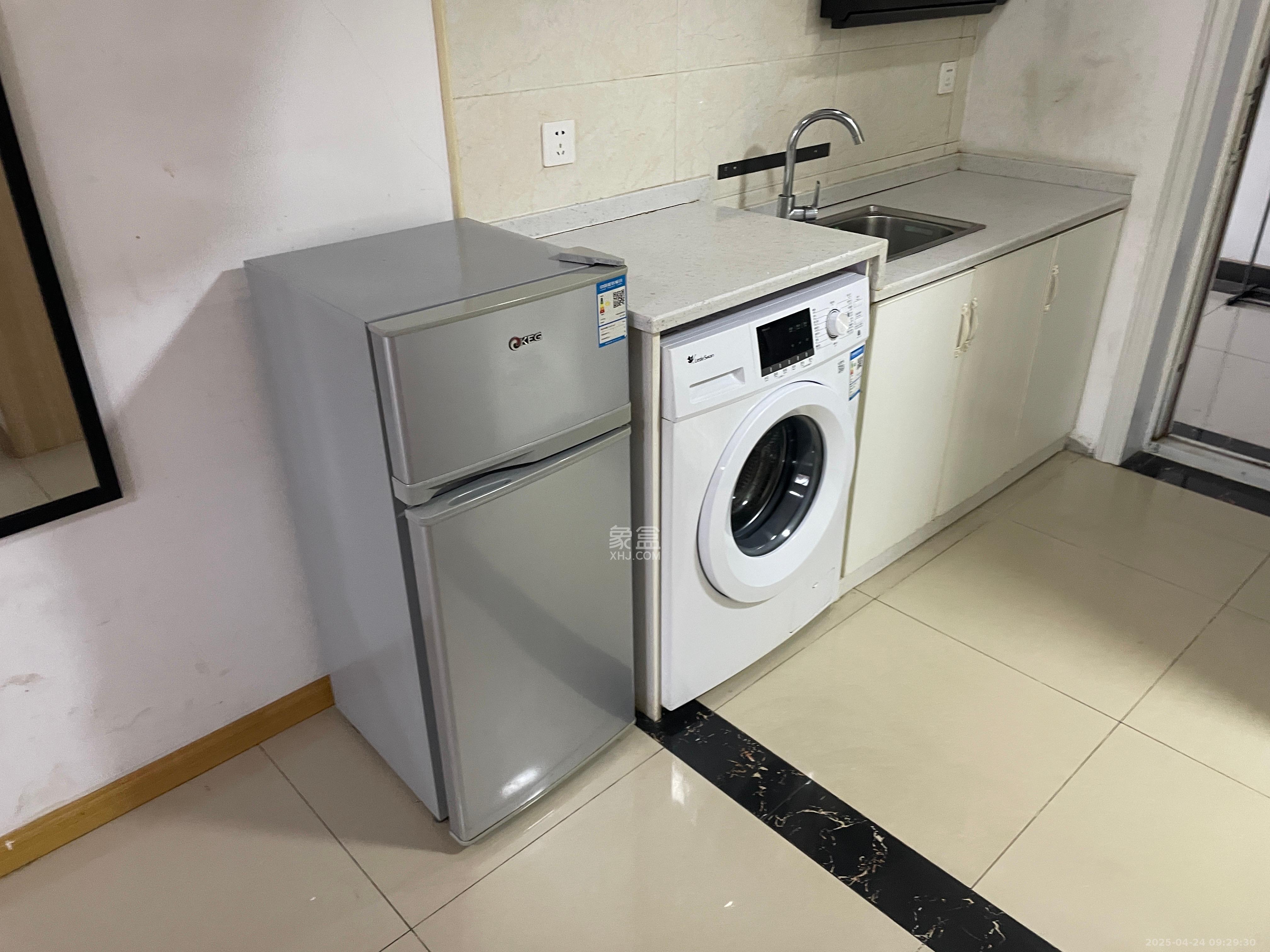 中建芙蓉工社 0室1厅1卫 1400.0元/月 中建芙蓉工社 0室1厅1卫 1400.0元/月室内图