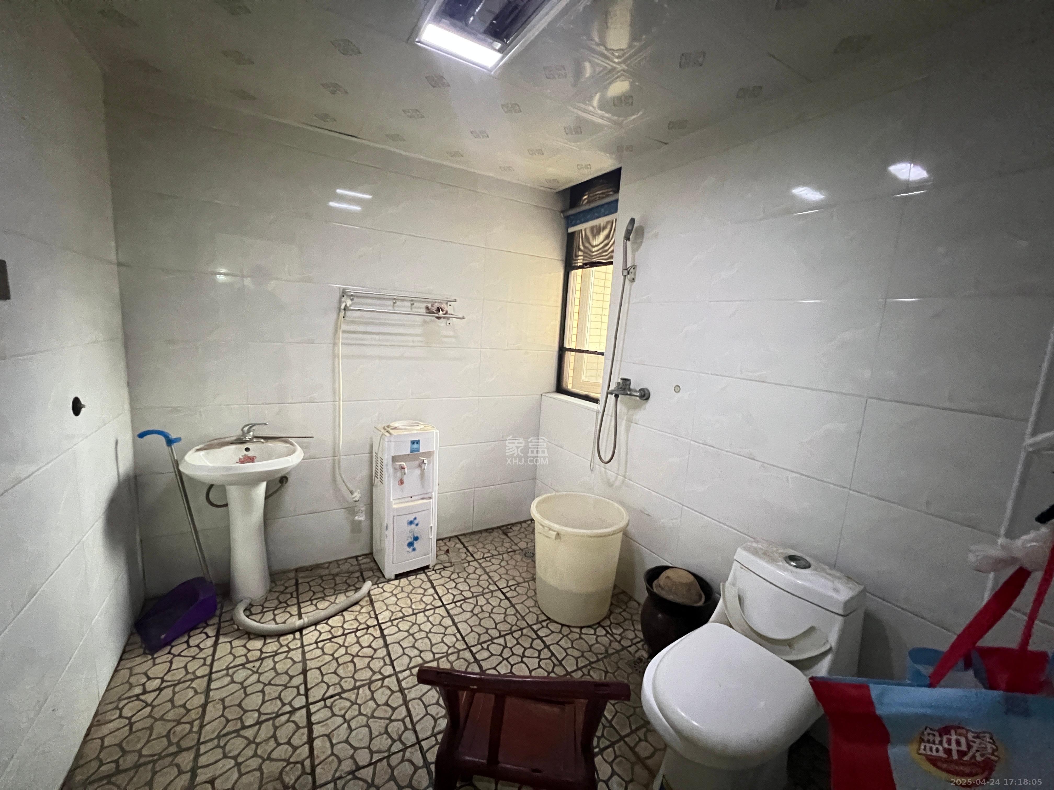 星城新宇黎雅苑 3室2厅2卫 2000.0元/月 星城新宇黎雅苑 3室2厅2卫 2000.0元/月室内图