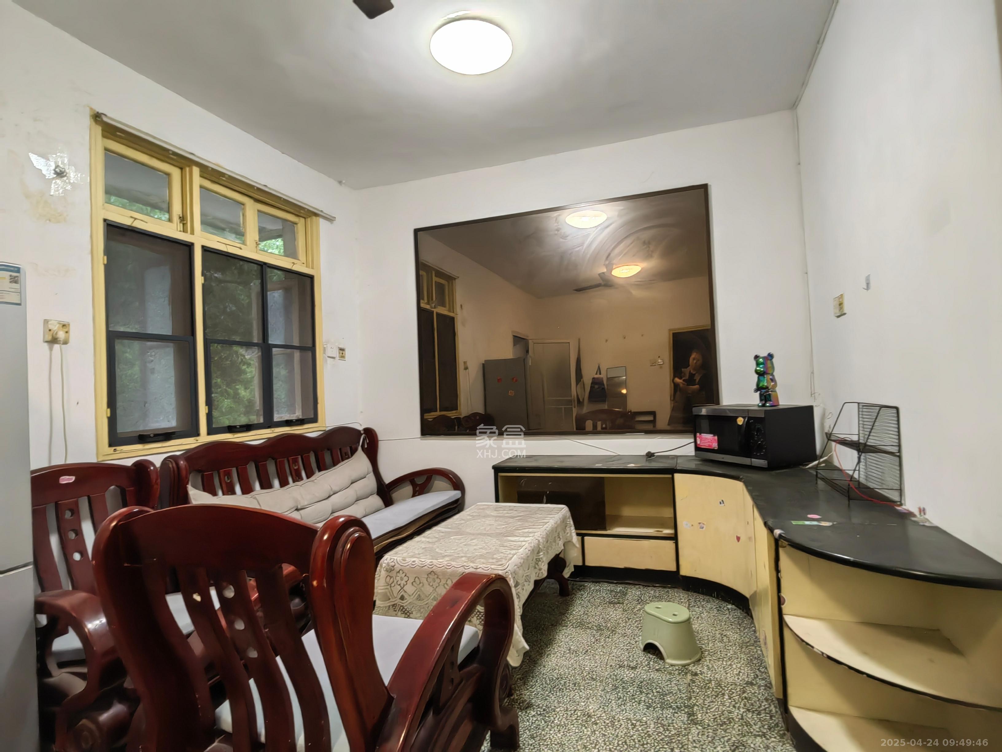 湘运新村 2室1厅1卫 1400.0元/月 湘运新村 2室1厅1卫 1400.0元/月室内图