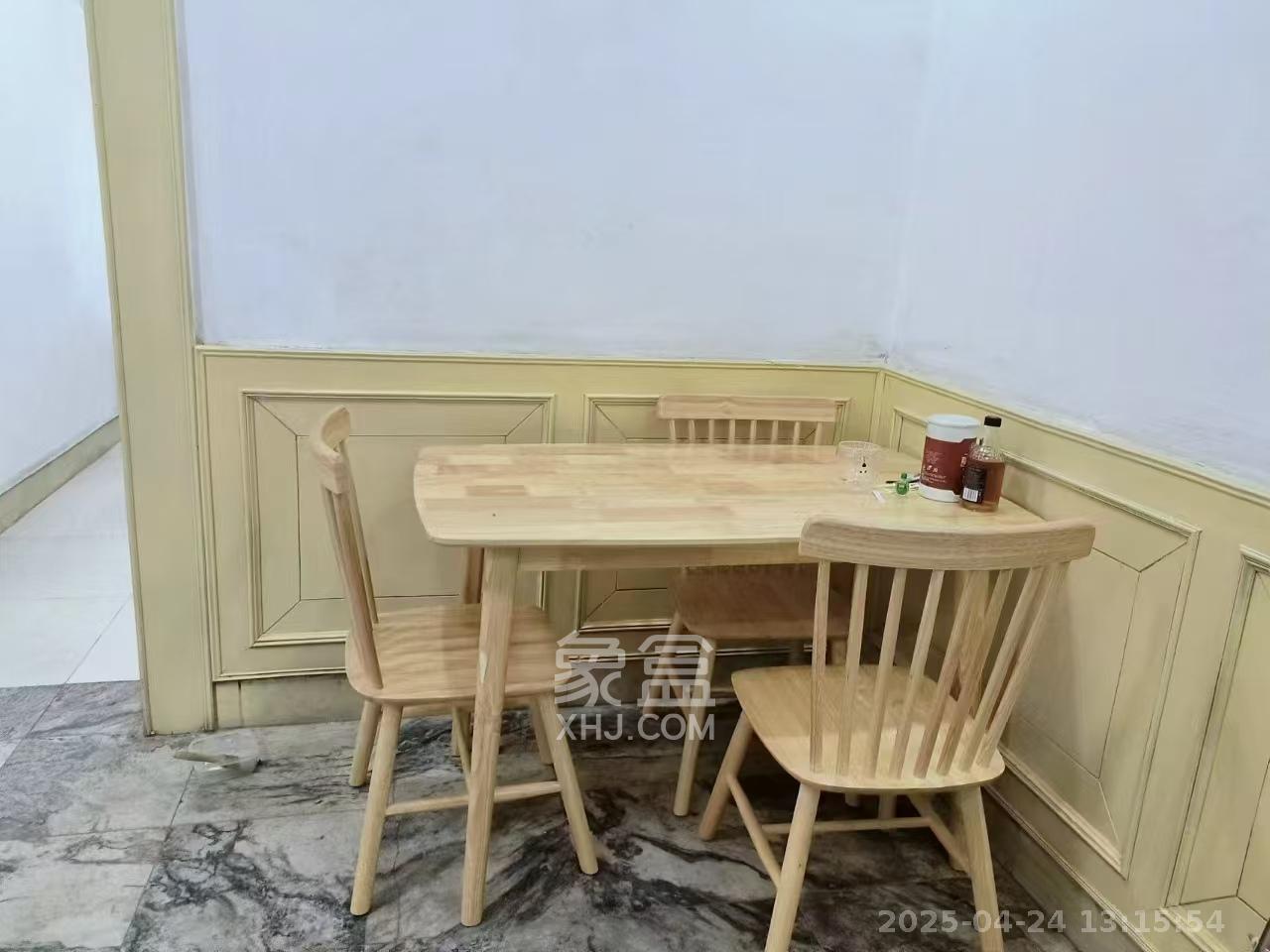 湘華小區(qū)  3室2廳1衛(wèi)   1800.00元/月室內(nèi)圖