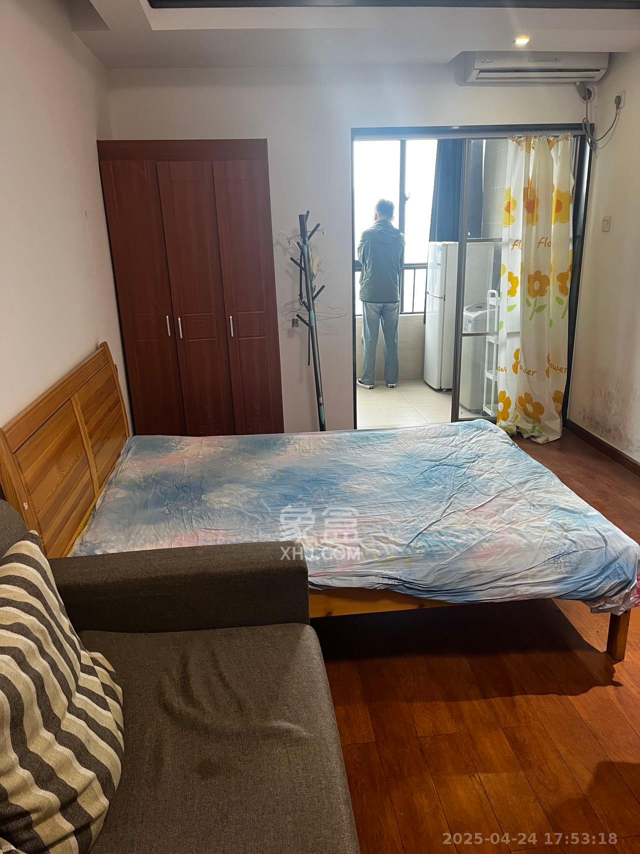 长盛上东区  1室1厅1卫    1600.0元/月室内图