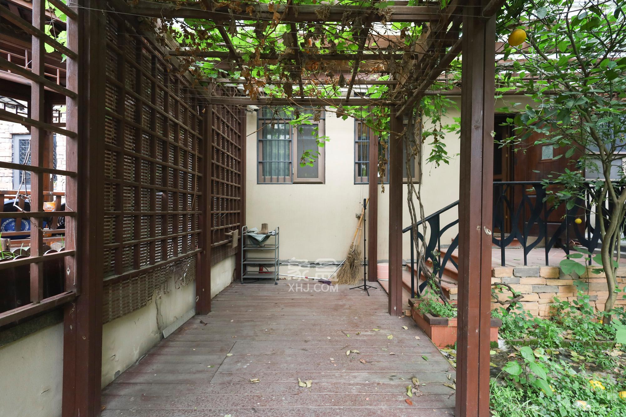 万业巴厘岛 1室0厅0卫 450.0万 万业巴厘岛 1室0厅0卫 450.0万其他