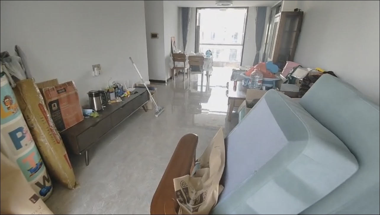 开维生态城  3室2厅2卫    150.0万 开维生态城  3室2厅2卫    150.0万室内图