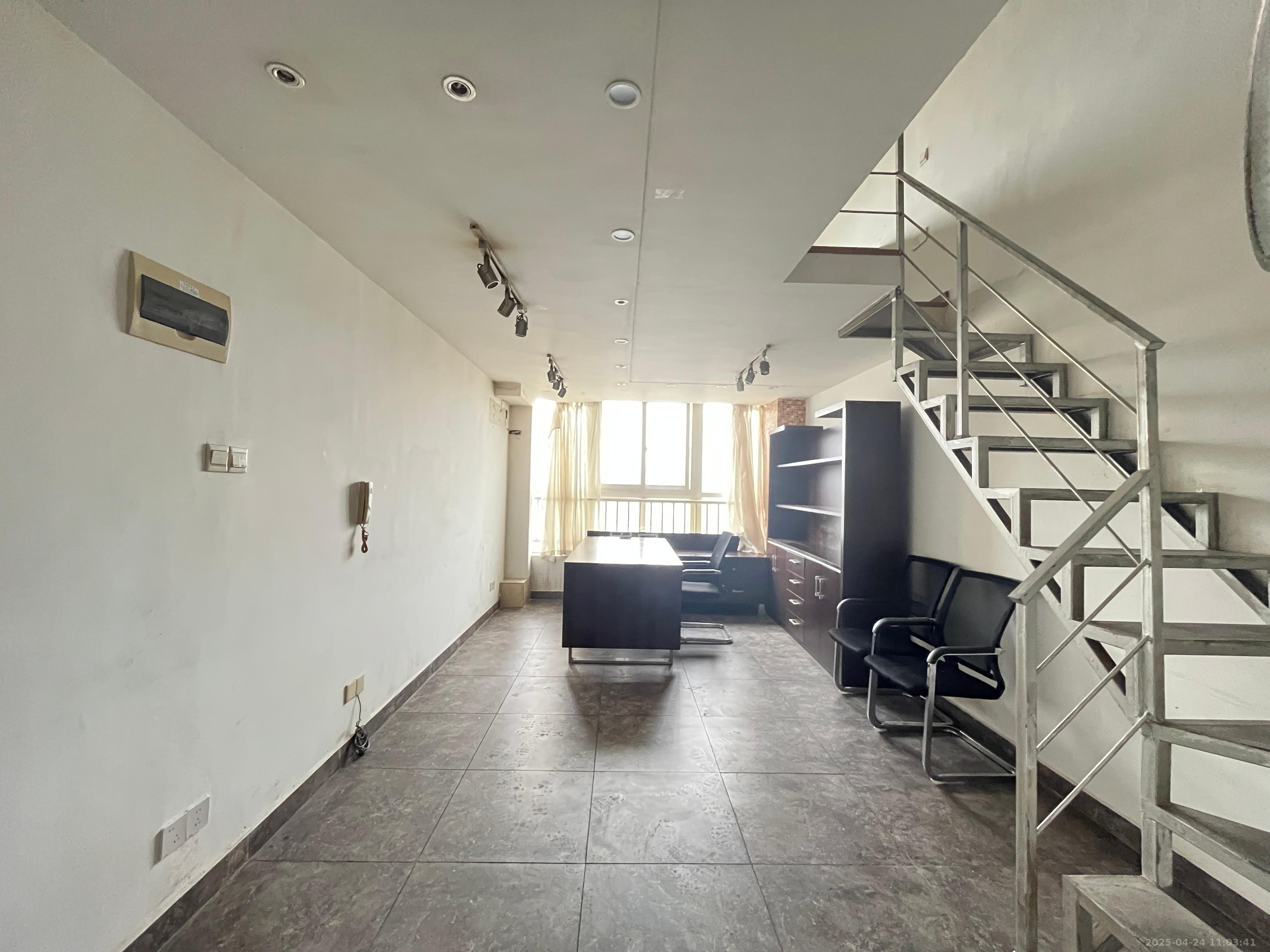 他城(天鸿时代公寓) 1室1厅1卫 1400.0元/月 他城(天鸿时代公寓) 1室1厅1卫 1400.0元/月室内图