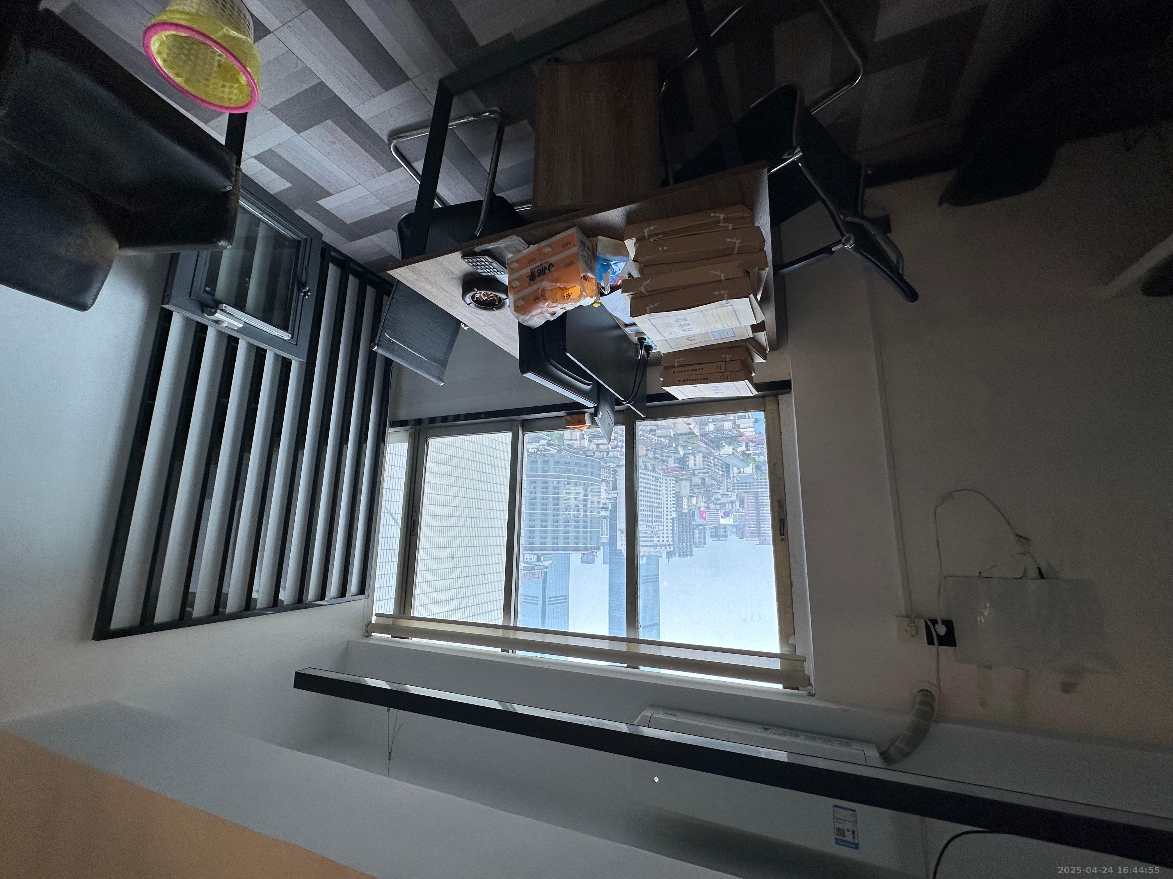 天心城市广场(黄金之城) 3室2厅1卫 3000.0元/月 天心城市广场(黄金之城) 3室2厅1卫 3000.0元/月室内图