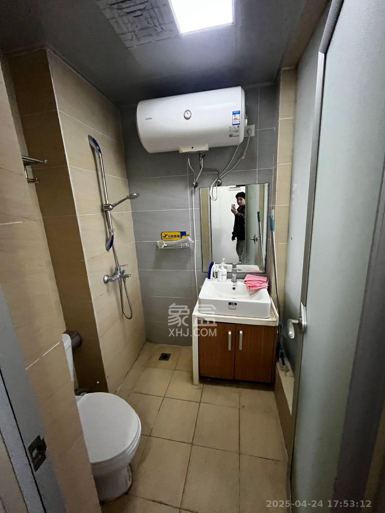 长盛上东区  1室1厅1卫    1600.0元/月室内图