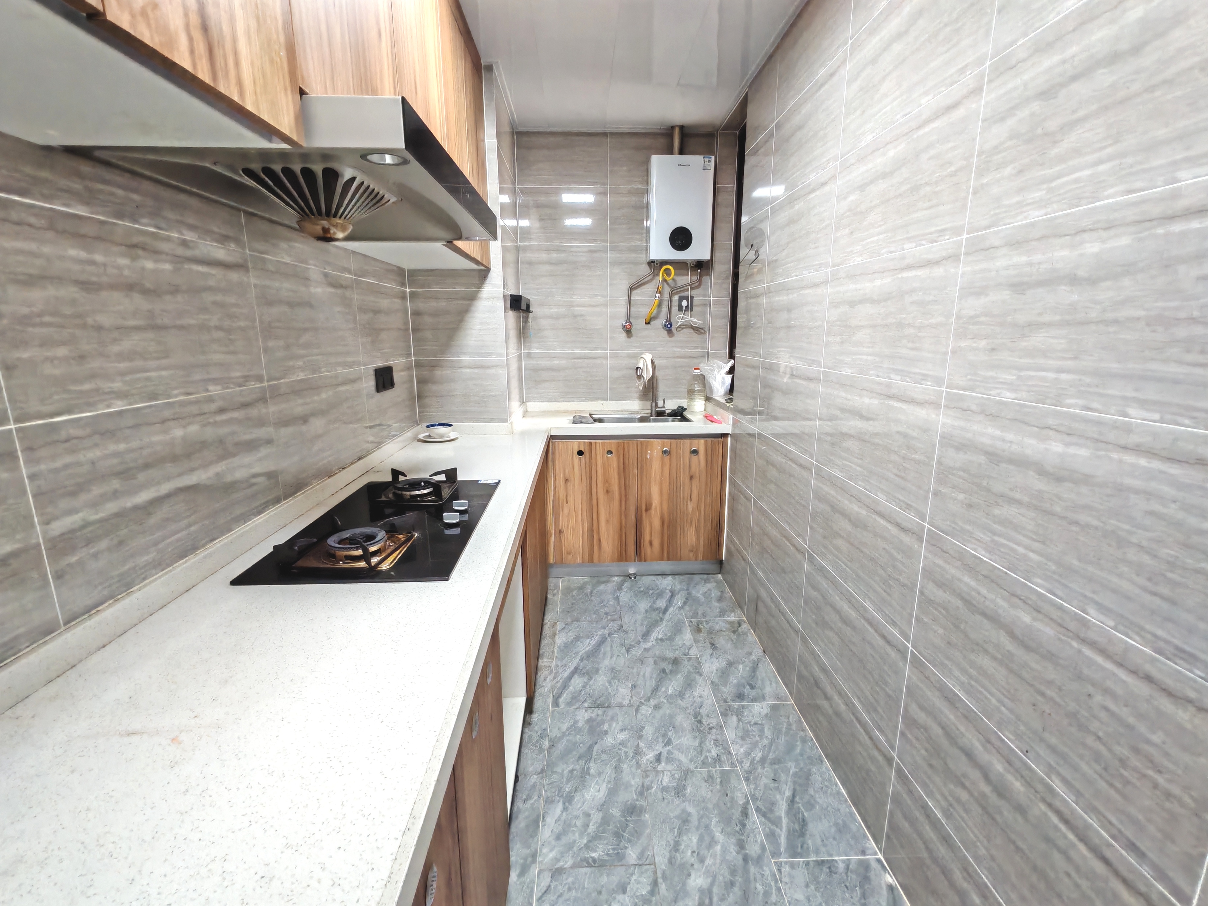 海航豪庭南苑 2室2厅2卫 279.0万 海航豪庭南苑 2室2厅2卫 279.0万客厅