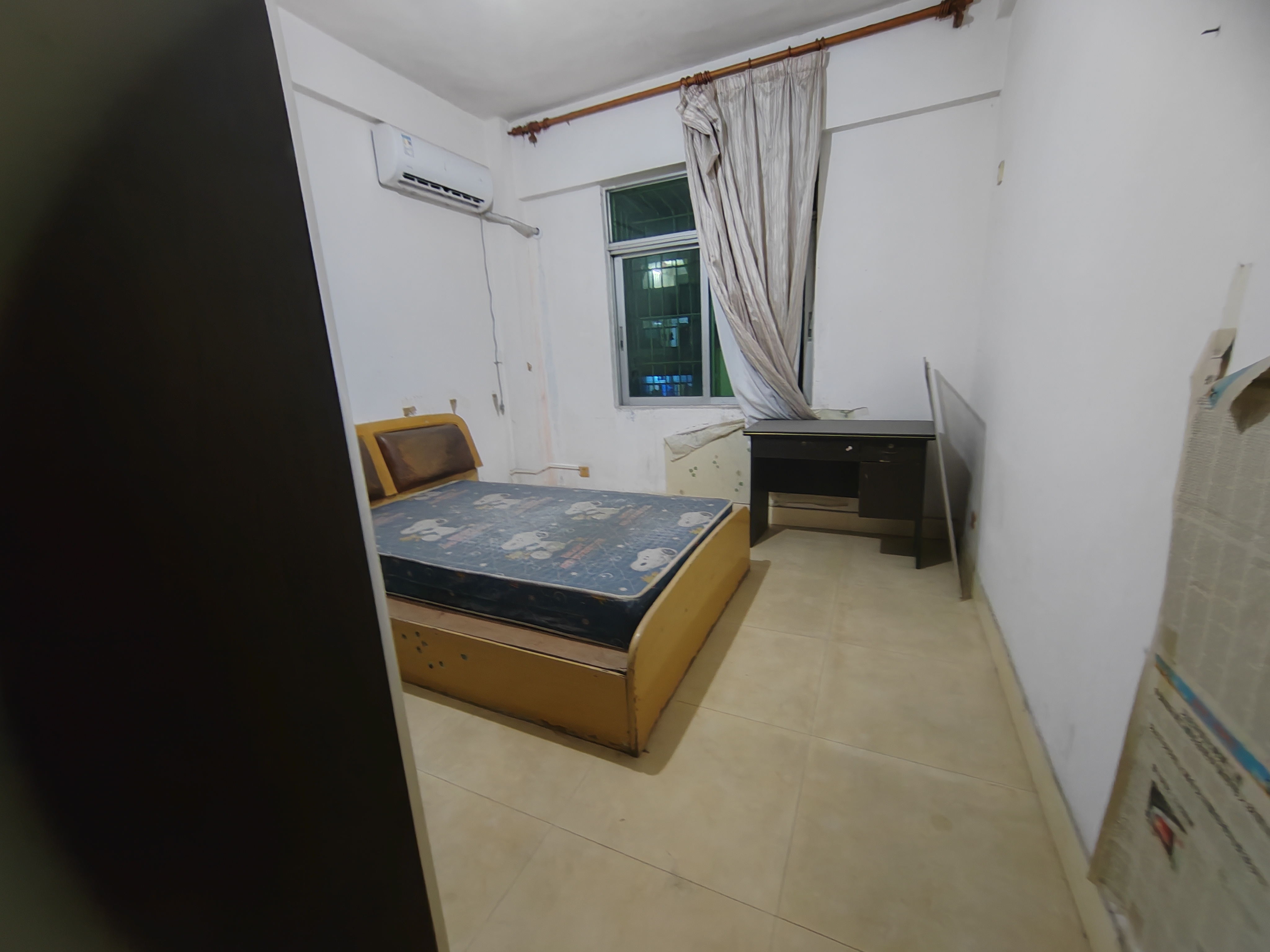 秀英冷冻厂宿舍楼  4室2厅2卫    2800.0元/月 秀英冷冻厂宿舍楼  4室2厅2卫    2800.0元/月室内图