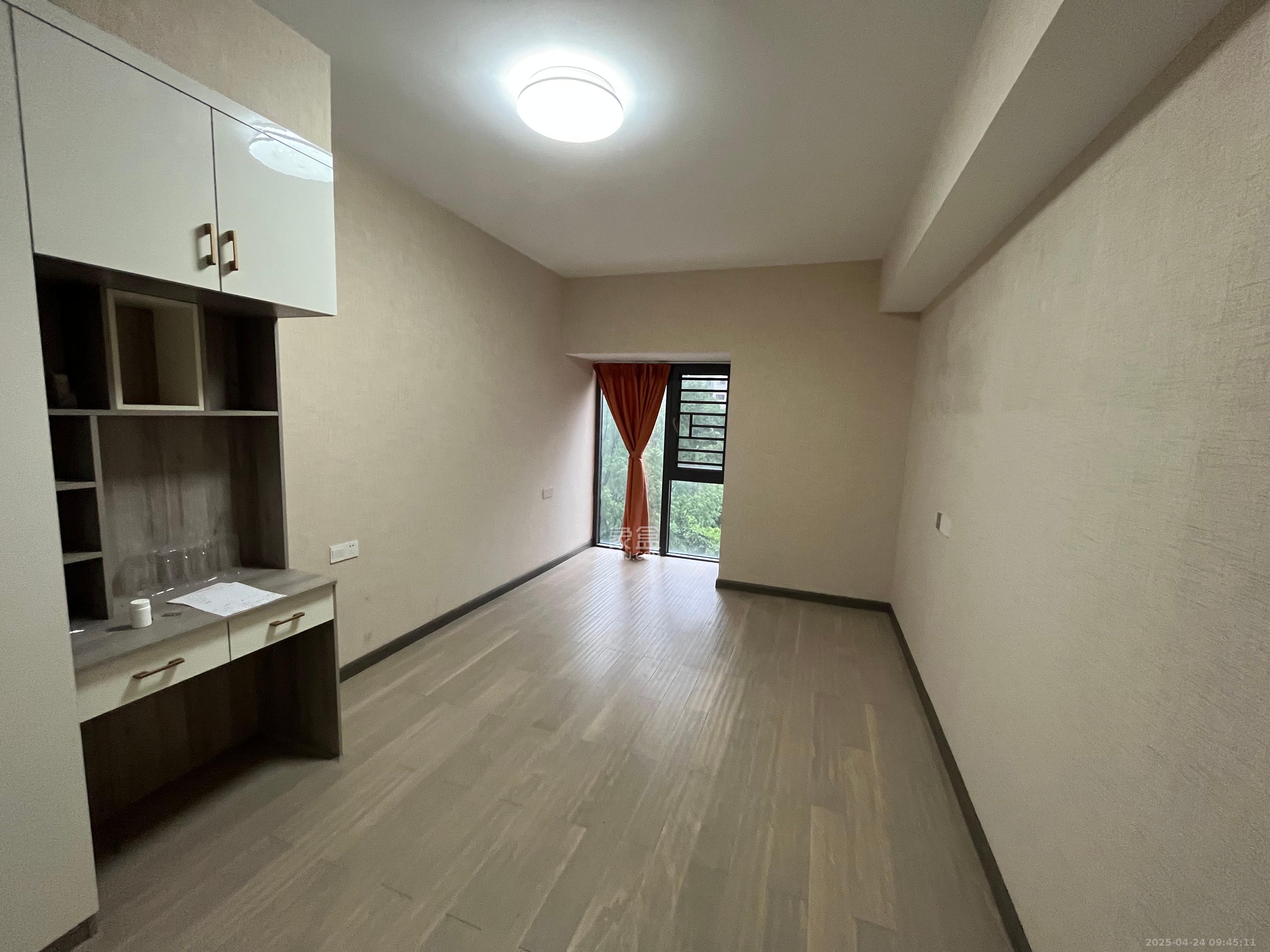 嘉宇盛世华章  4室2厅2卫    6000.0元/月 嘉宇盛世华章  4室2厅2卫    6000.0元/月室内图