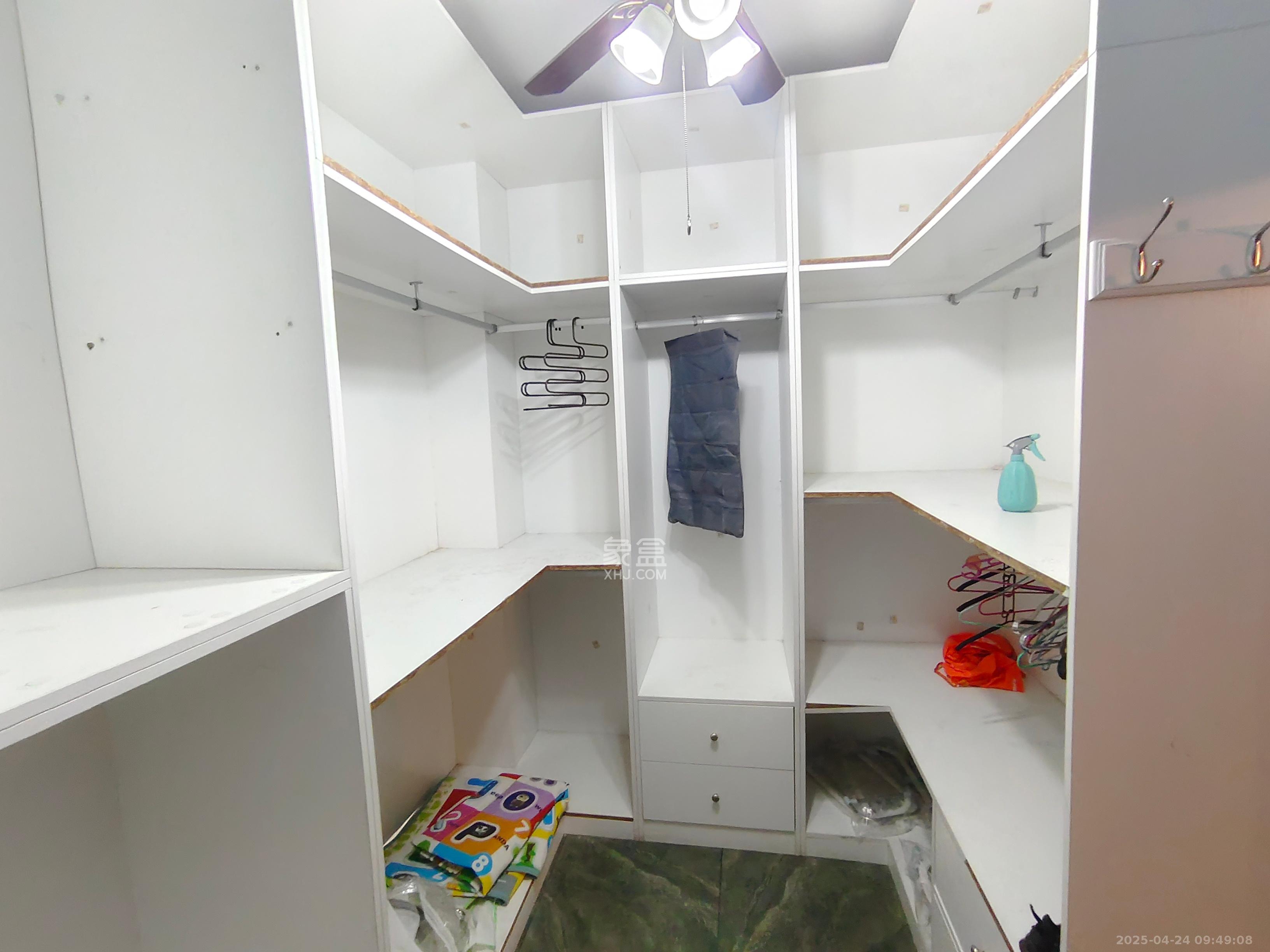 北京御园一二期(国泰嘉园)  4室2厅2卫    3500.0元/月 北京御园一二期(国泰嘉园)  4室2厅2卫    3500.0元/月室内图