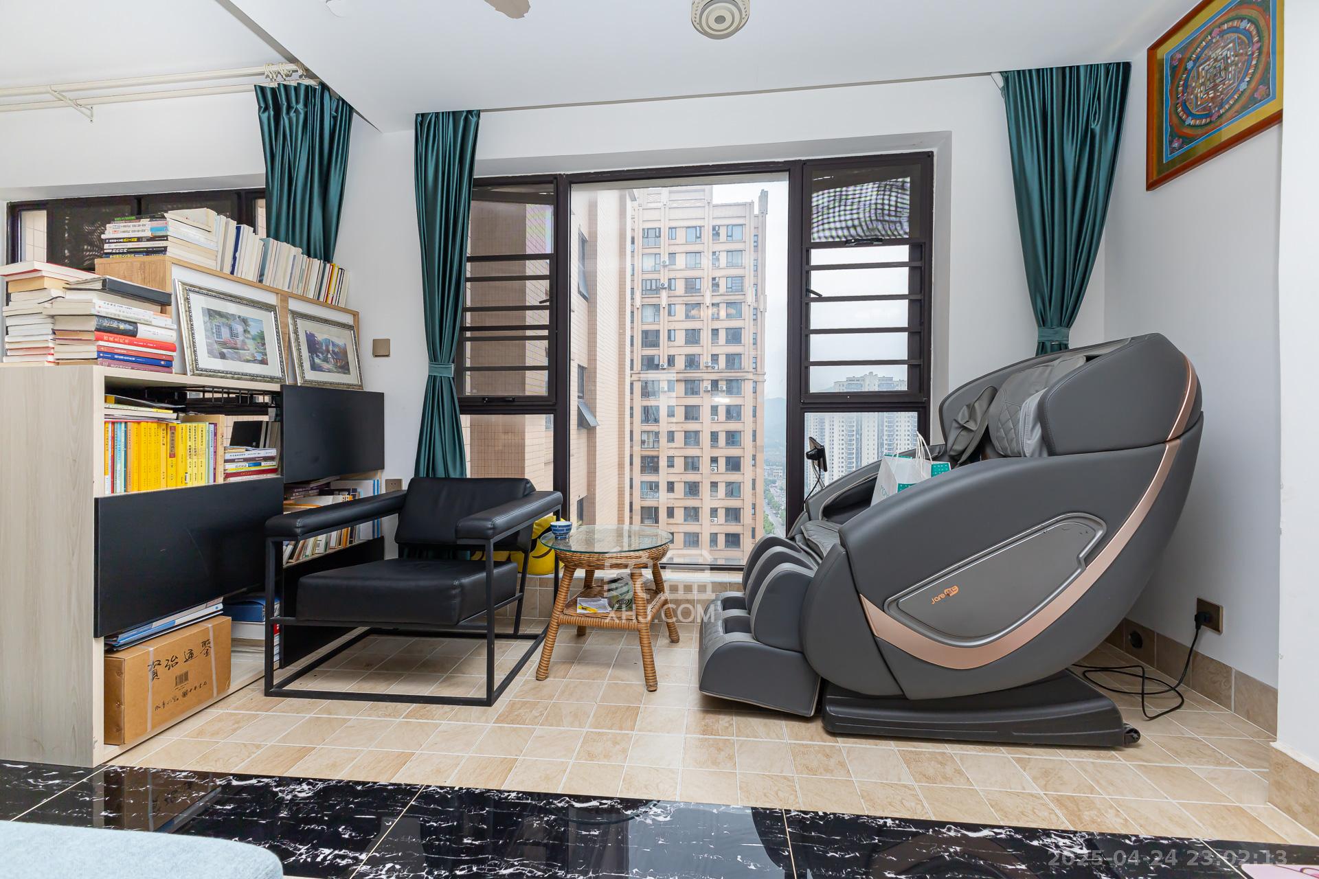 润和又一城 3室2厅2卫 86.8万 润和又一城 3室2厅2卫 86.8万阳台