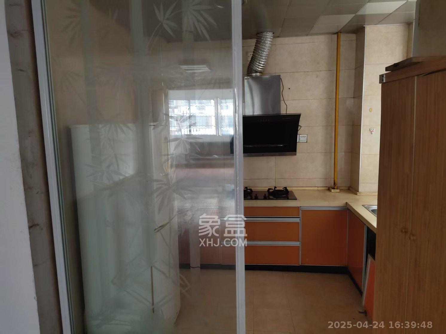 星城国际 3室2厅2卫 1500.0元/月 星城国际 3室2厅2卫 1500.0元/月室内图