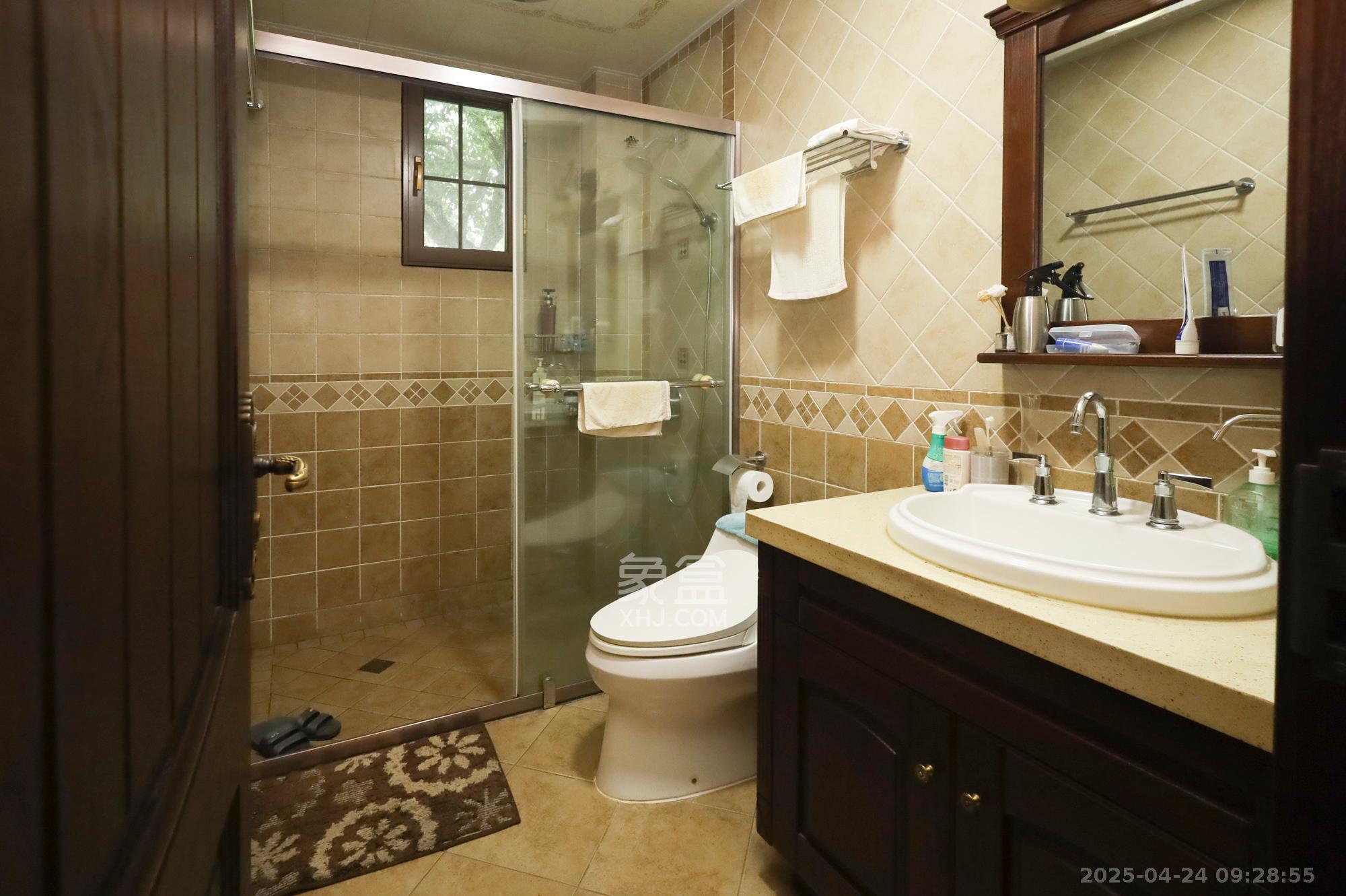 万业巴厘岛 1室0厅0卫 450.0万 万业巴厘岛 1室0厅0卫 450.0万卫生间