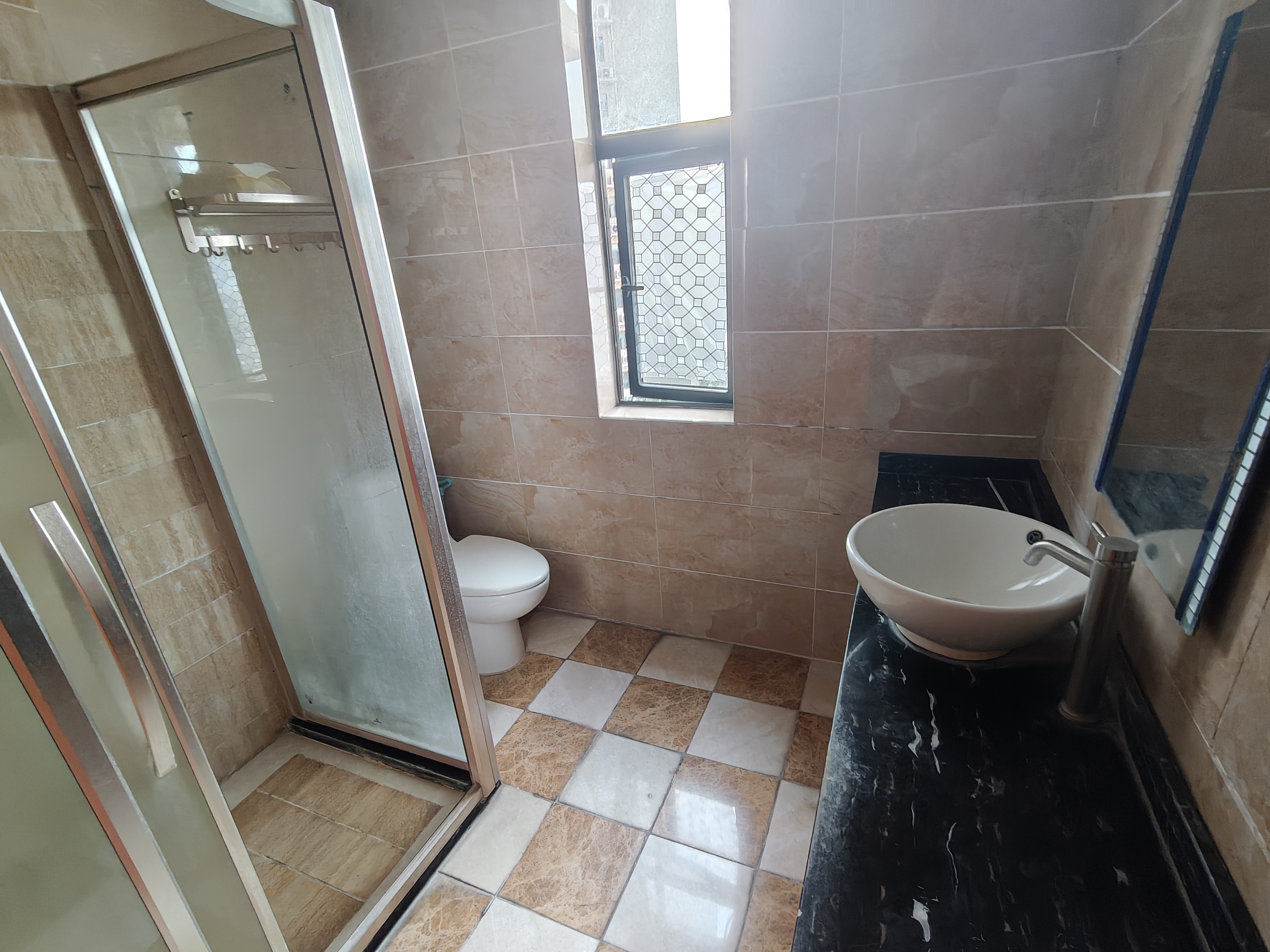 丽晶温泉海景花园二期(丽晶维港、丽晶海景花园) 5室2厅2卫 5500.0元/月 丽晶温泉海景花园二期(丽晶维港、丽晶海景花园) 5室2厅2卫 5500.0元/月户型图