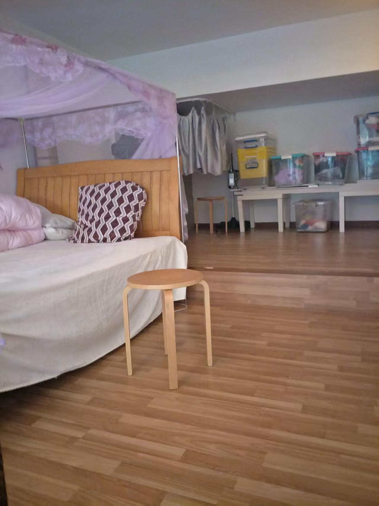 中天海景  1室1厅1卫   1500.00元/月室内图