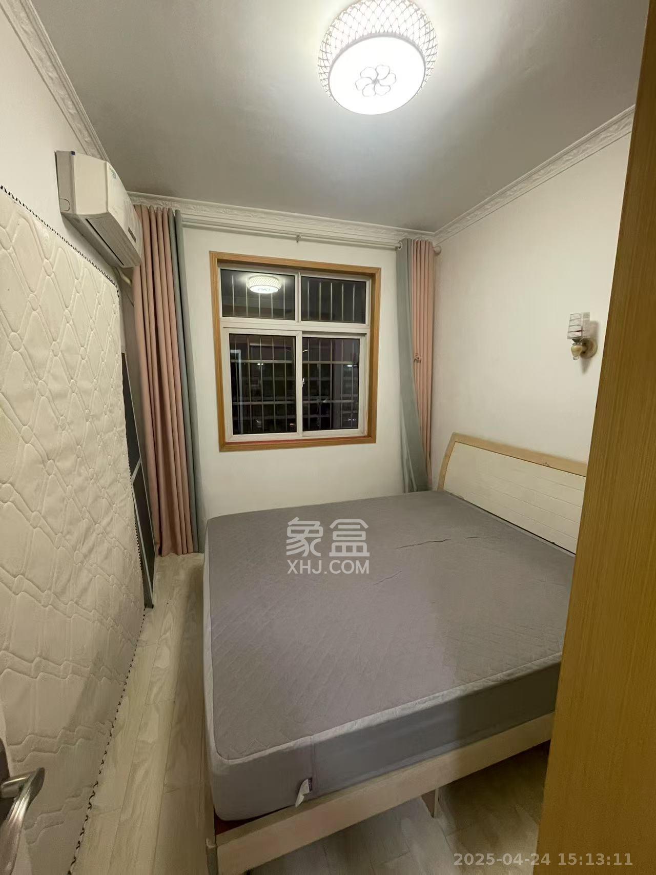 洋湖景园  3室2厅2卫    2700.0元/月室内图