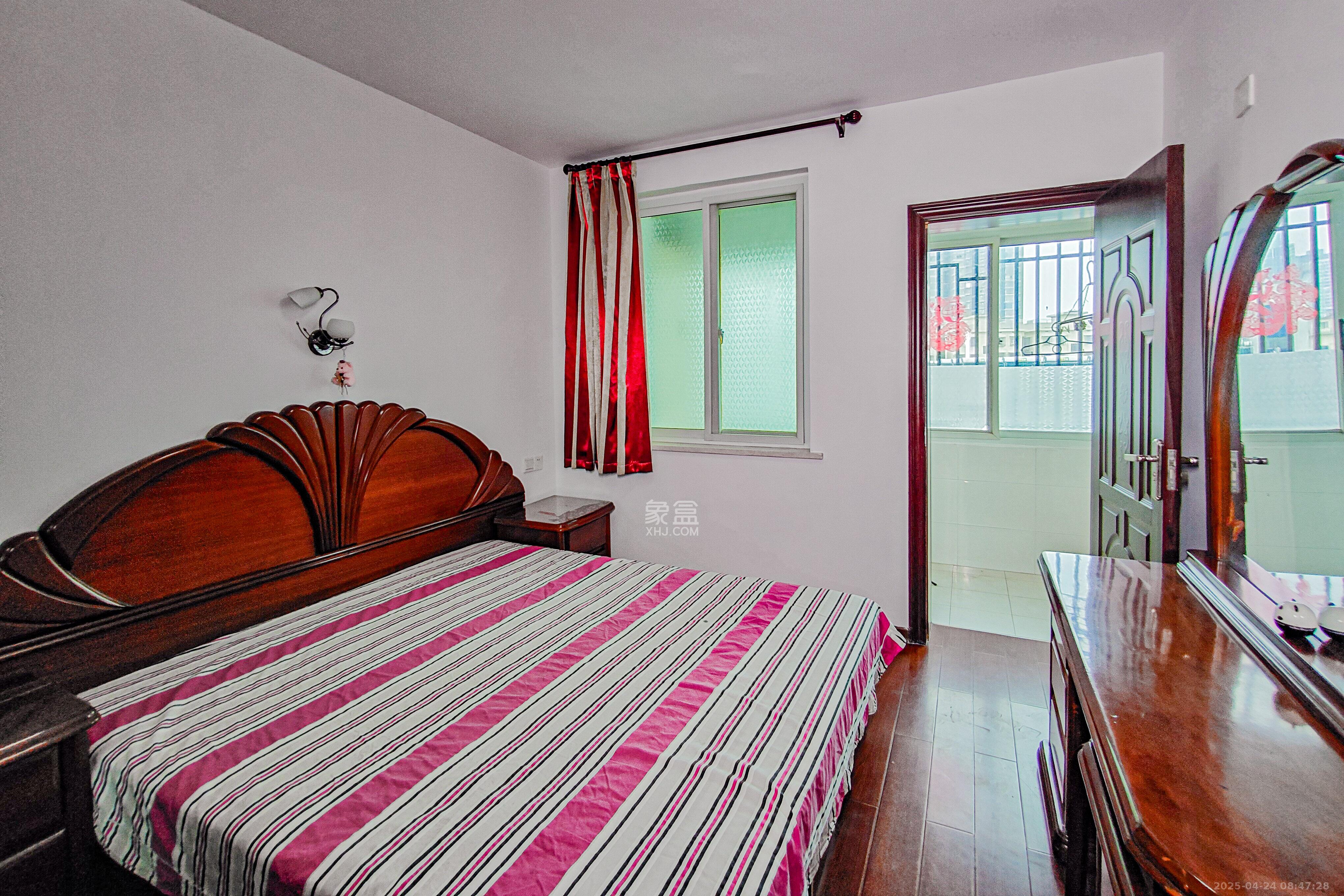 西湖路173号(原西湖大厦) 2室1厅1卫 56.0万 西湖路173号(原西湖大厦) 2室1厅1卫 56.0万卧室