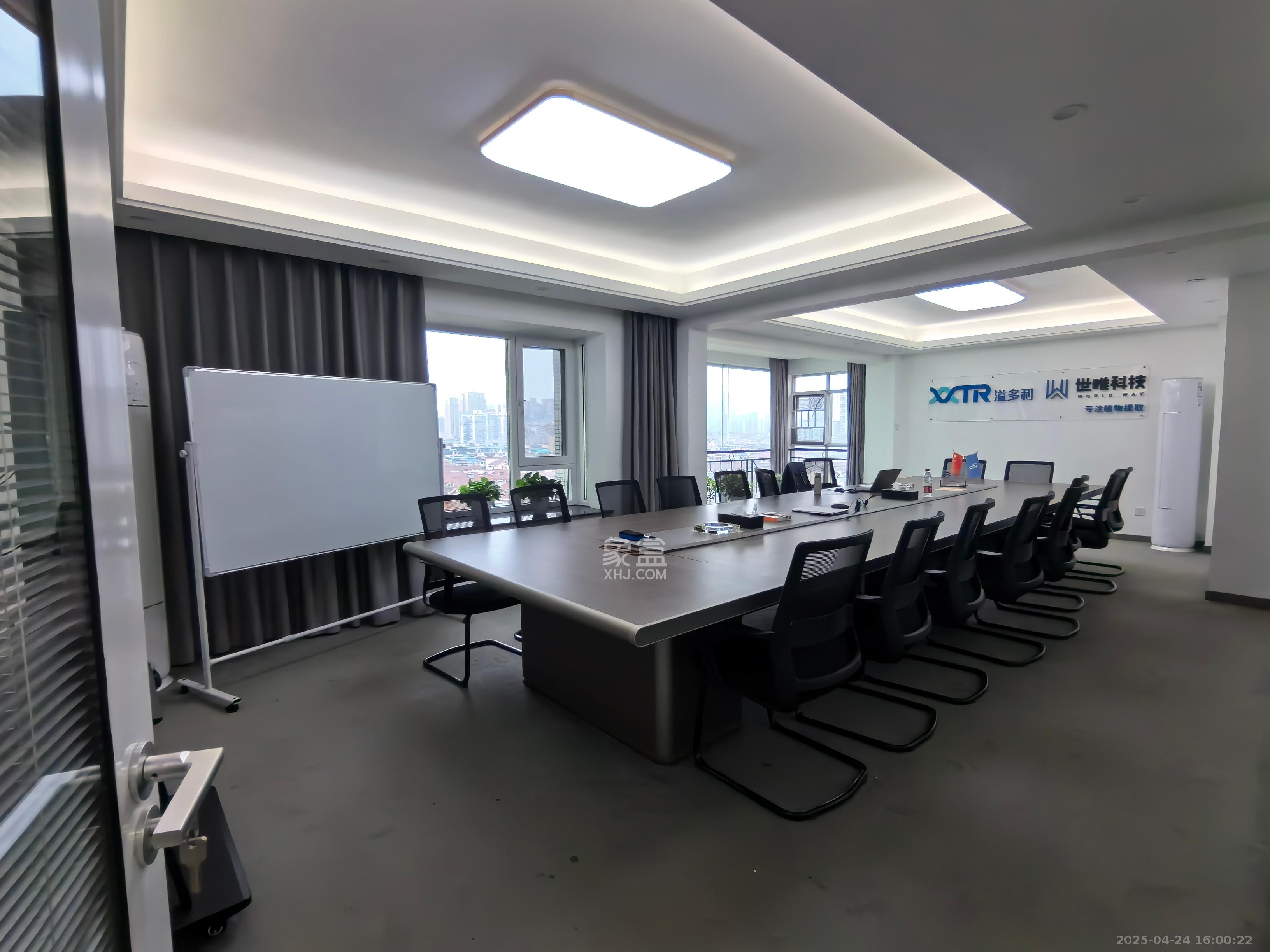 东方之珠  3室2厅1卫   3300.00元/月室内图