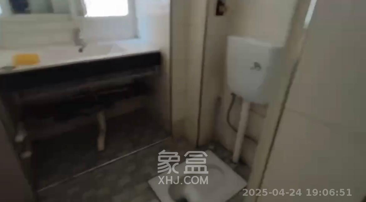 向韶村  1室1厅1卫   2000.00元/月室内图
