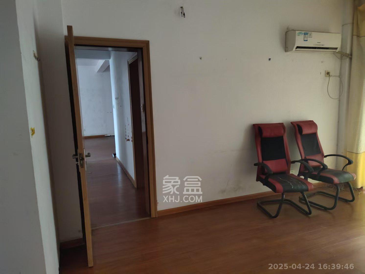 星城国际 3室2厅2卫 1500.0元/月 星城国际 3室2厅2卫 1500.0元/月室内图