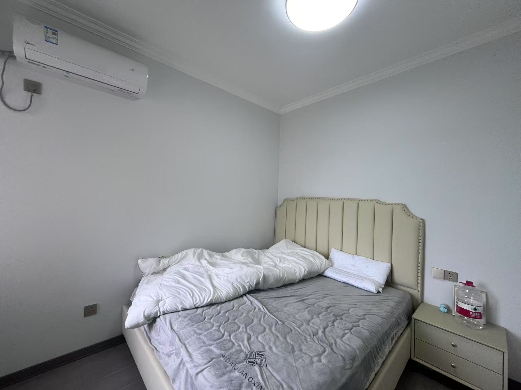 学府花园（文苑瑞景）  3室2厅1卫   1800.00元/月室内图