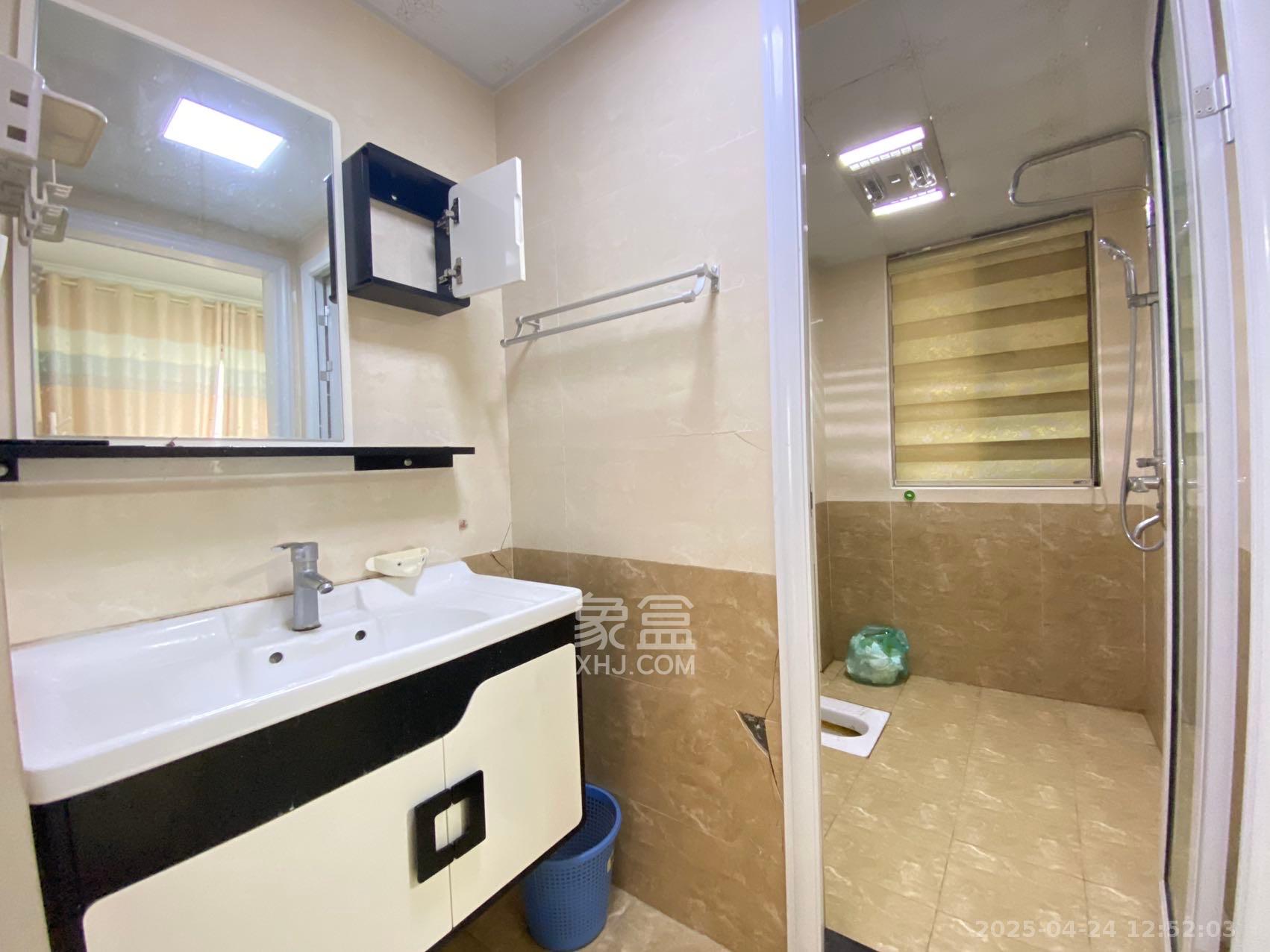 潇湘奥林匹克花园  3室2厅1卫   2500.00元/月室内图