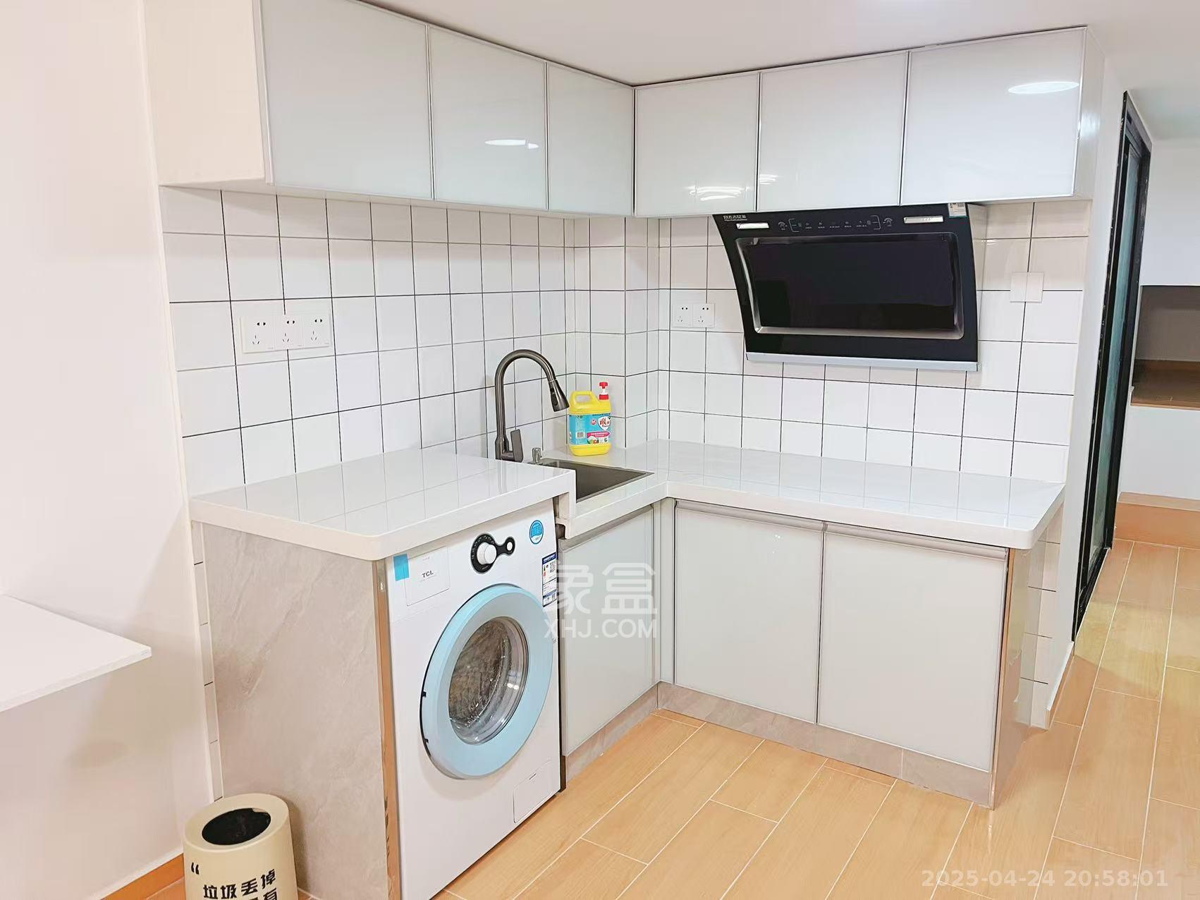 力高凤凰新天  1室1厅1卫   1600.00元/月室内图
