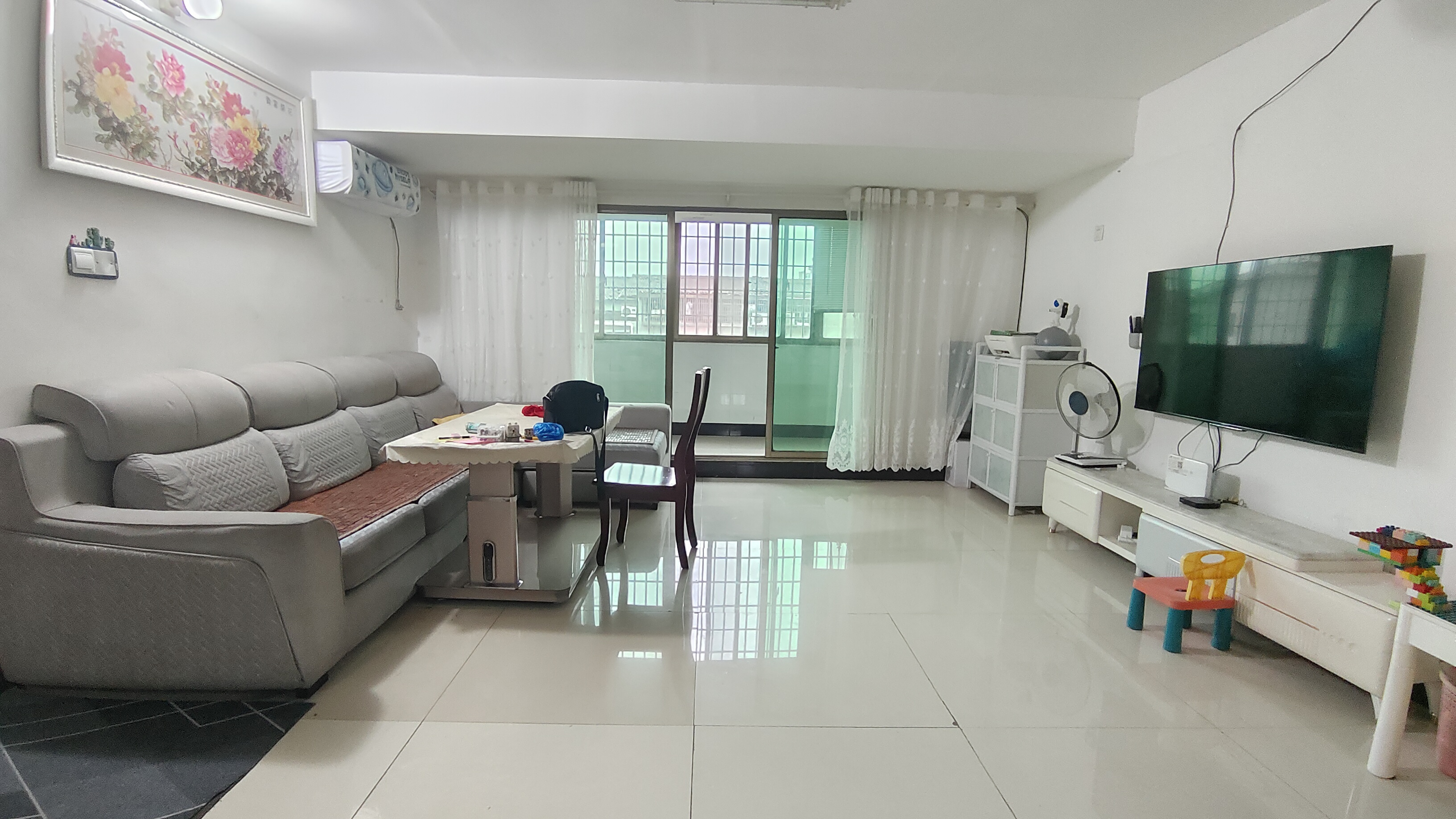 长青明苑(长青名苑  3室2厅1卫    16.8万 长青明苑(长青名苑  3室2厅1卫    16.8万客厅