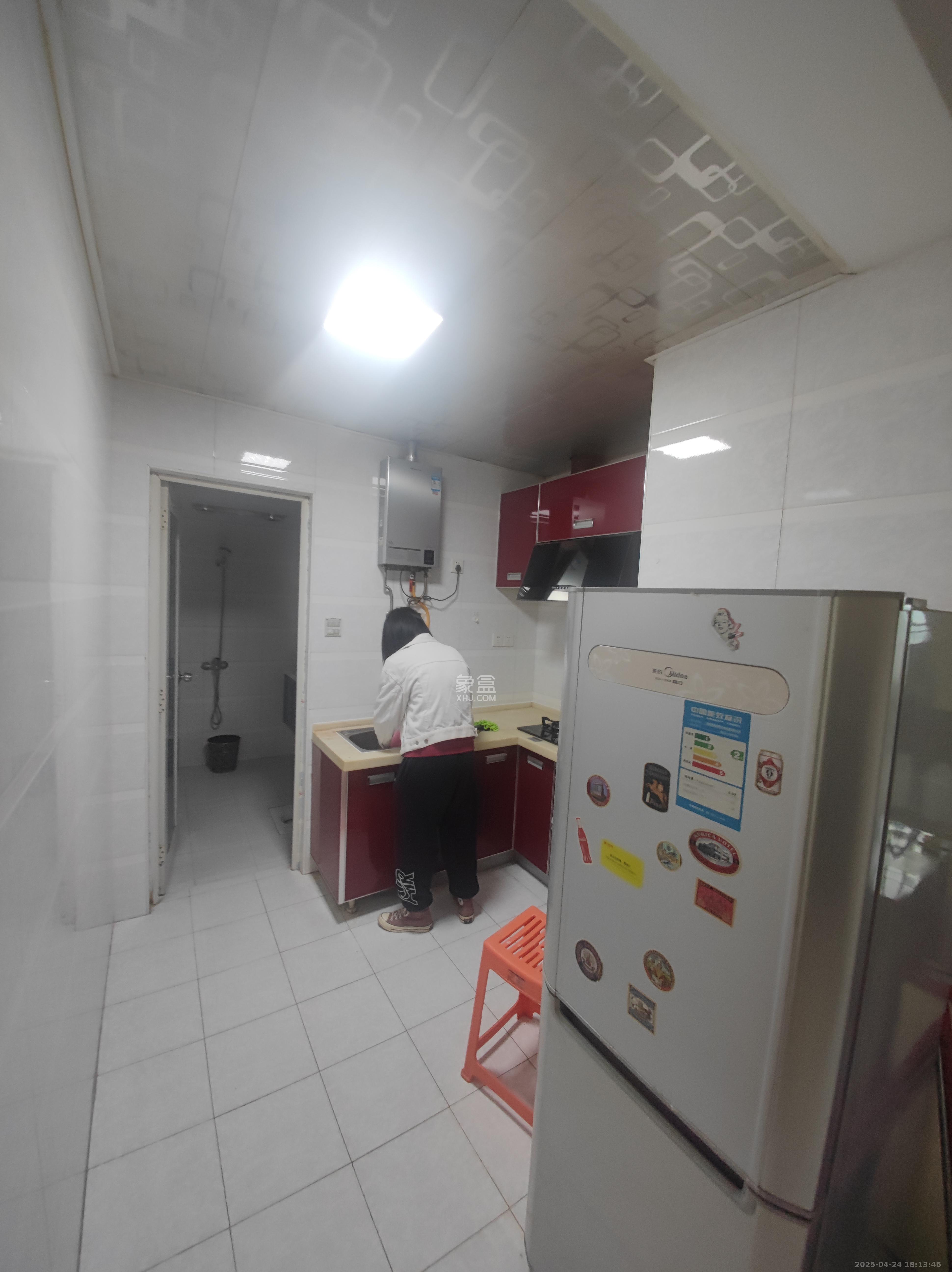 摩天一号  1室1厅1卫   2380.00元/月室内图