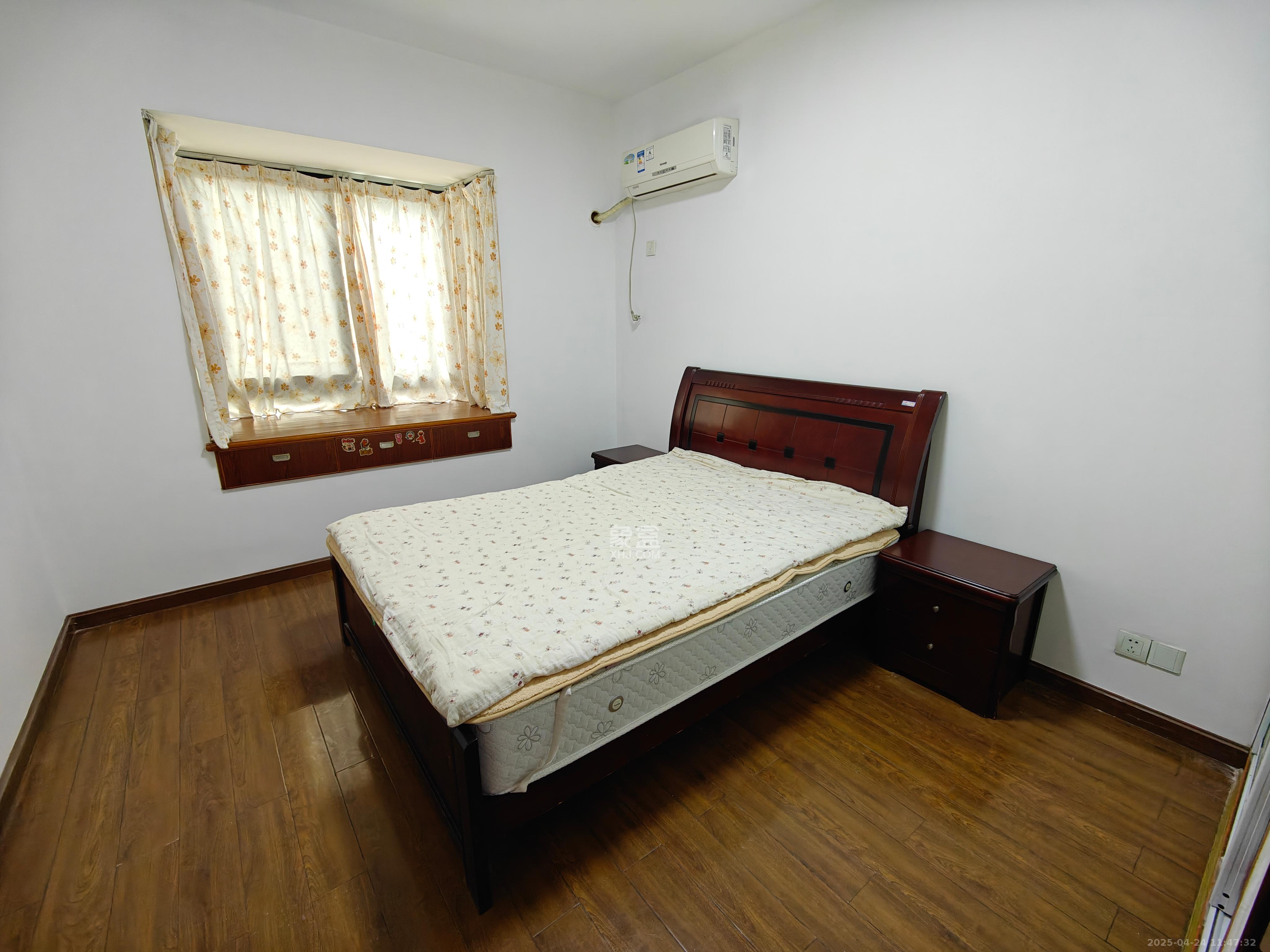 西子湖畔沃府 3室2厅1卫 2400.00元/月 西子湖畔沃府 3室2厅1卫 2400.00元/月室内图