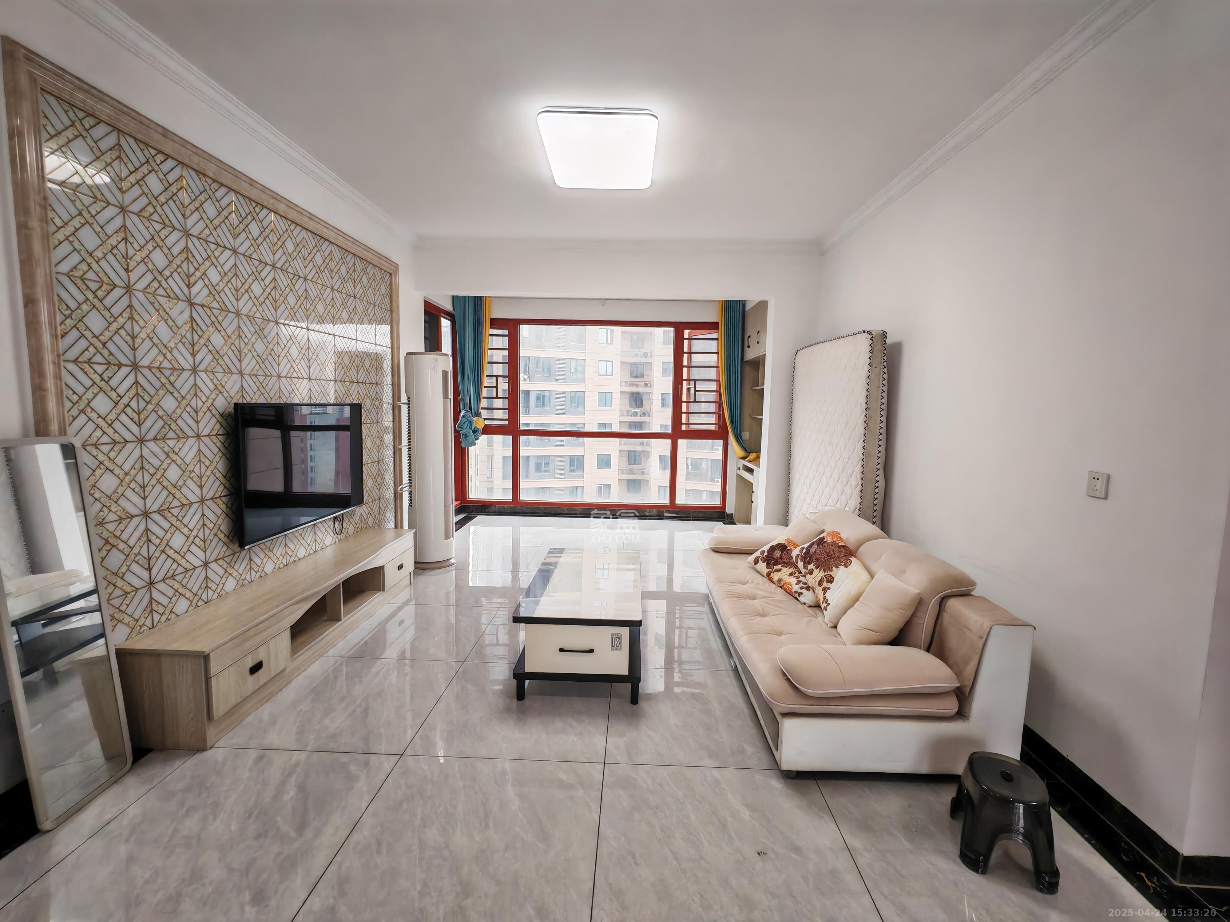 山水梅溪雅郡  3室2厅2卫    2500.0元/月 山水梅溪雅郡  3室2厅2卫    2500.0元/月室内图