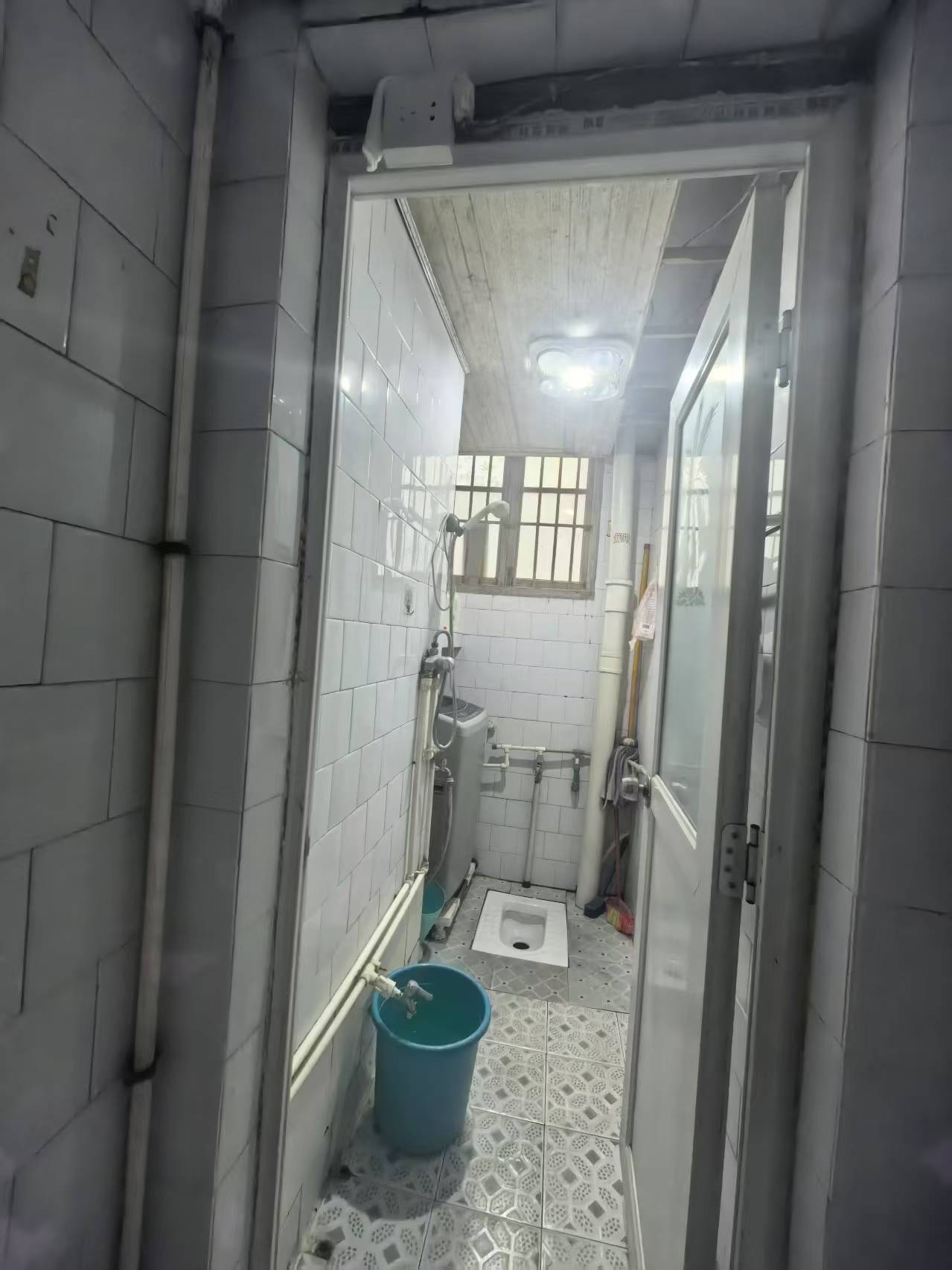 市人大政协机关大院住宅区(老市委) 4室2厅1卫 62.8万 市人大政协机关大院住宅区(老市委) 4室2厅1卫 62.8万室内图