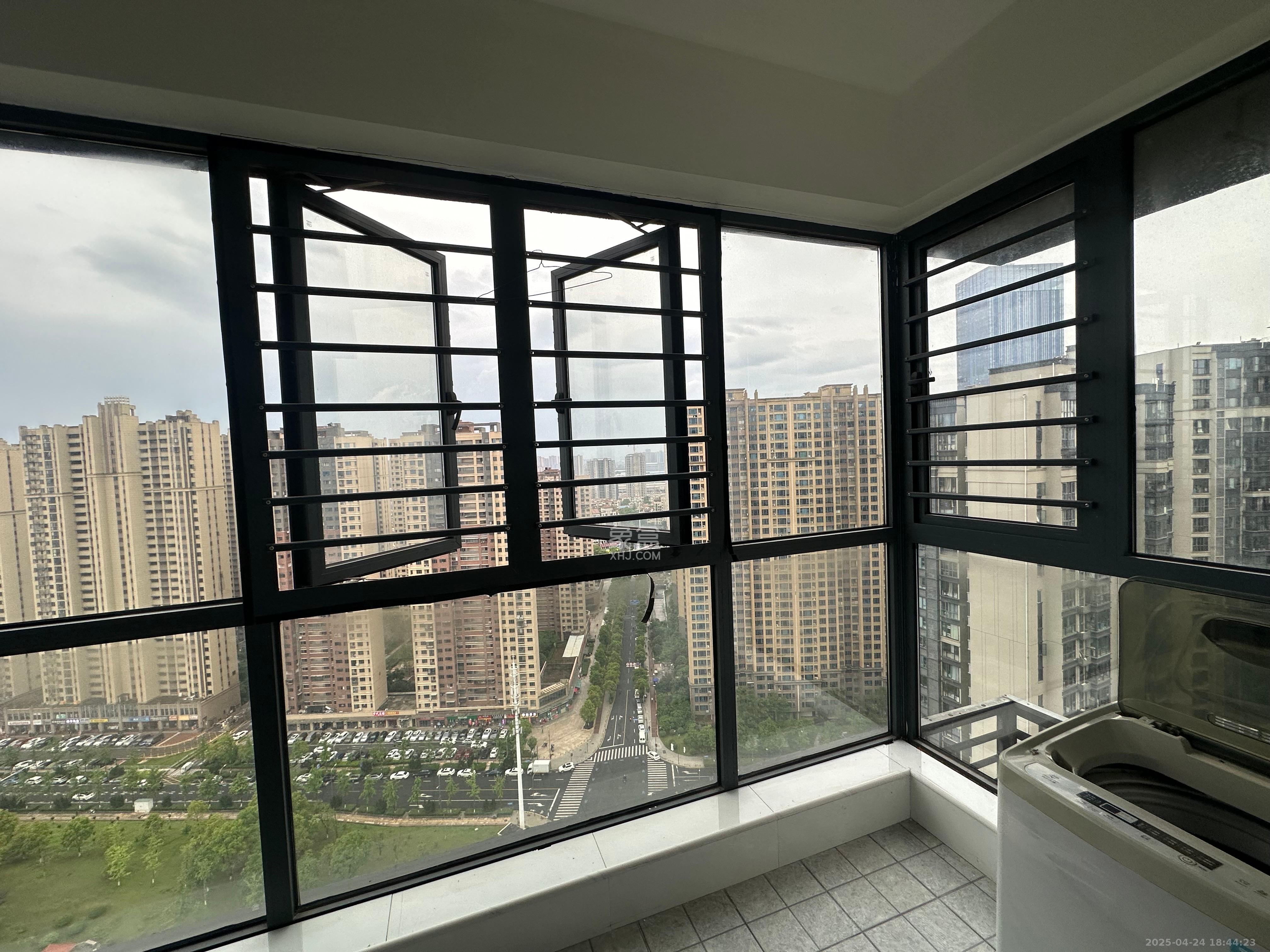 中建悦和城  3室2厅1卫   2200.00元/月室内图