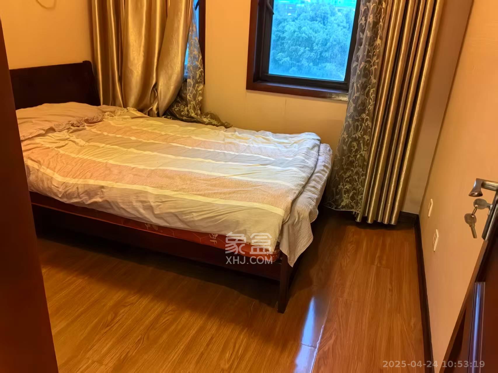 中隆国际御玺 4室2厅3卫 4200.0元/月 中隆国际御玺 4室2厅3卫 4200.0元/月室内图