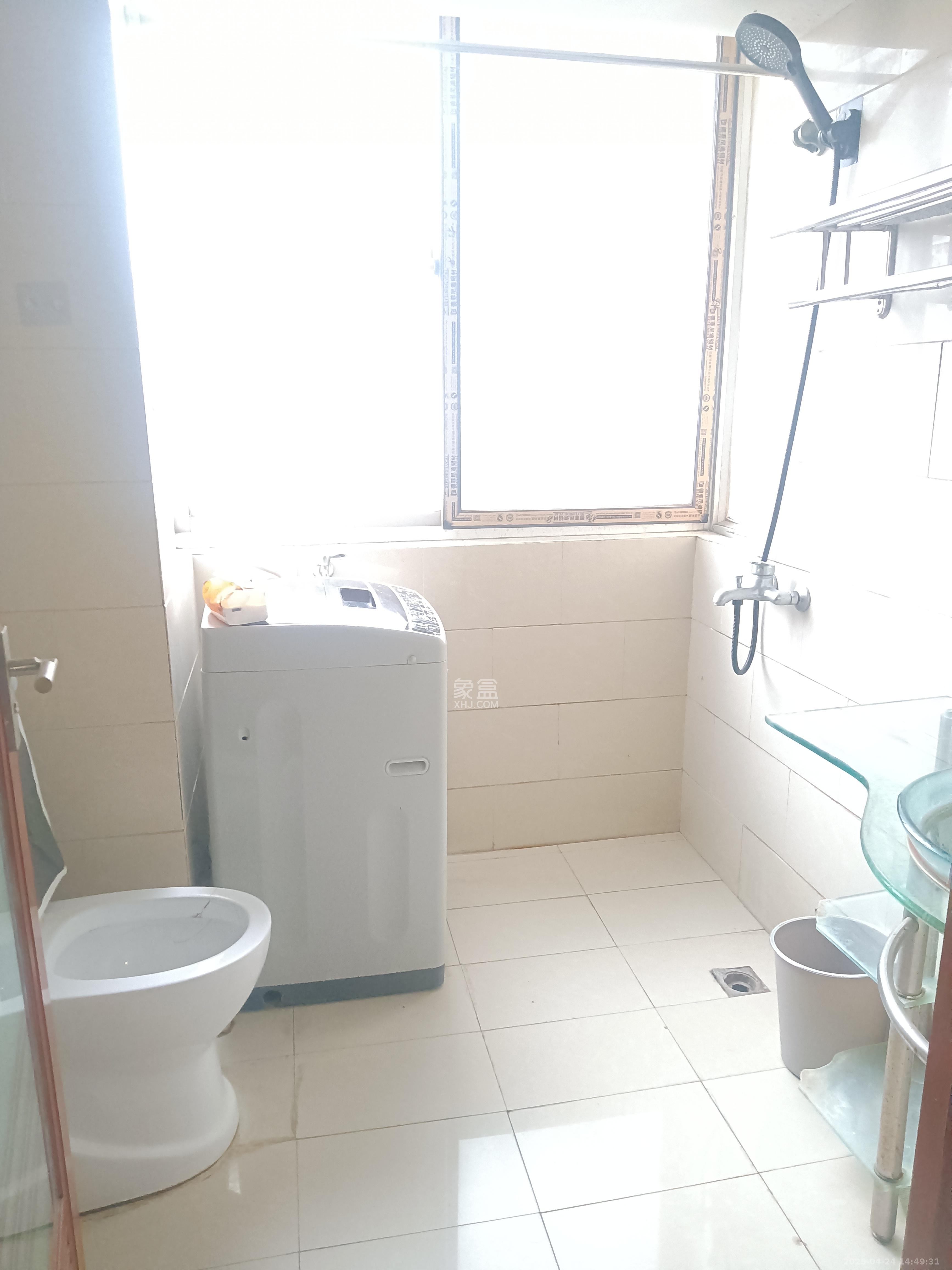 宏景名厦  1室2厅1卫   2600.00元/月室内图