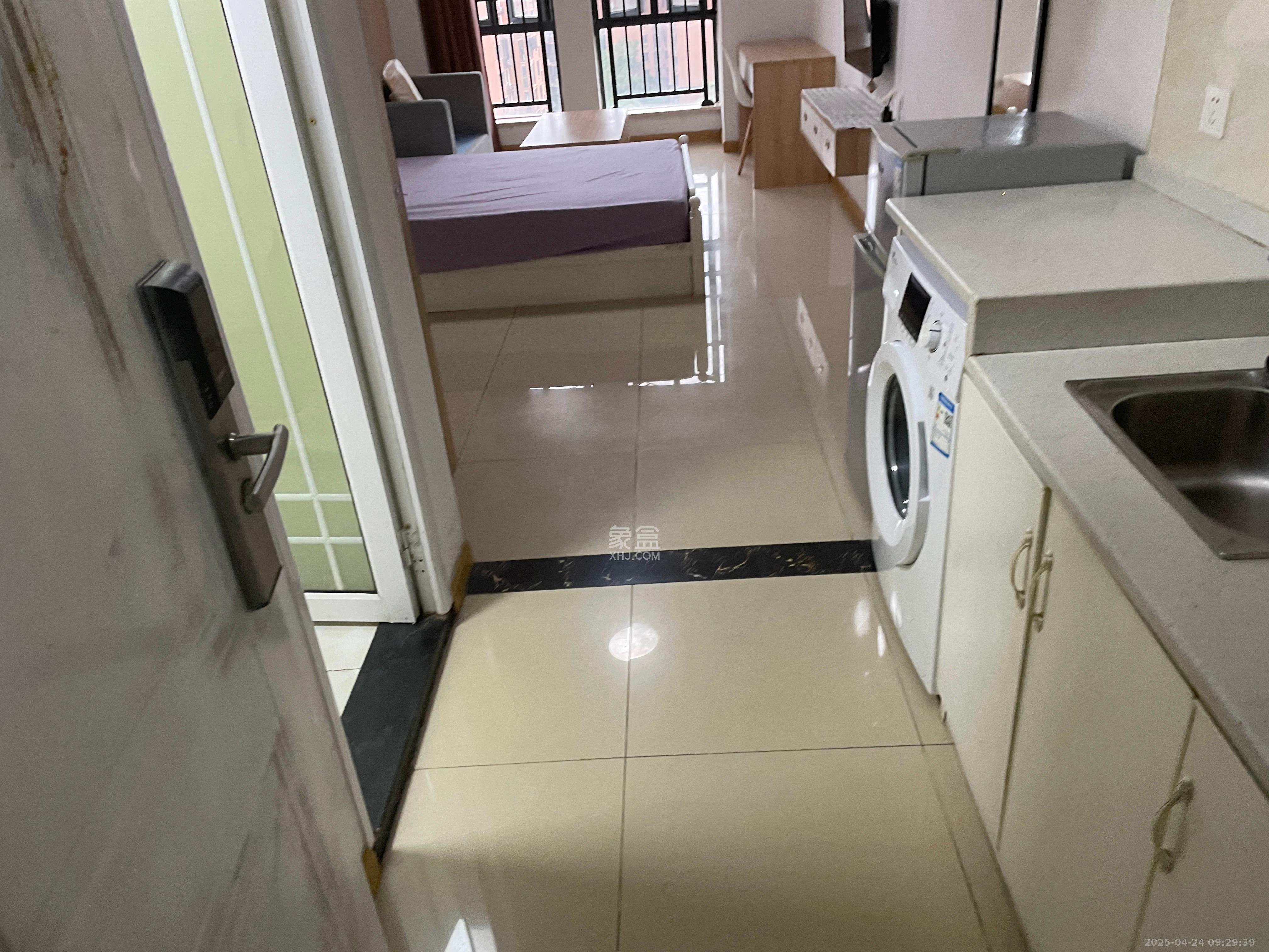 中建芙蓉工社 0室1厅1卫 1400.0元/月 中建芙蓉工社 0室1厅1卫 1400.0元/月室内图