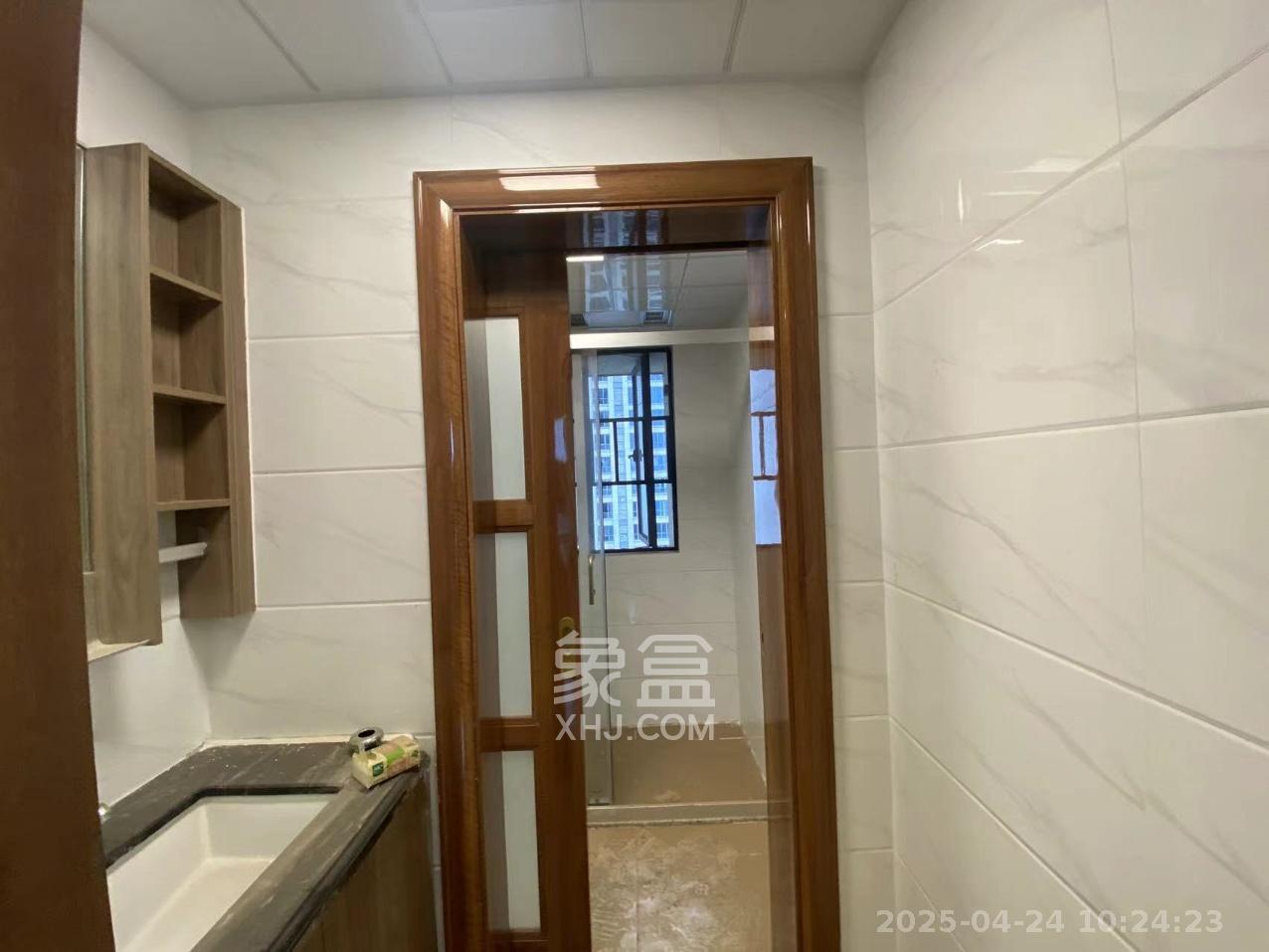 碧桂园南城首府（东宸林海）  3室2厅2卫   2300.00元/月室内图
