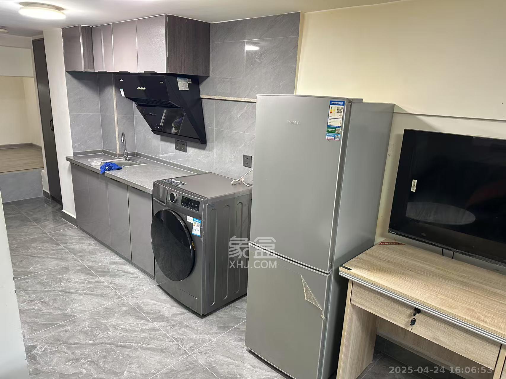 龙湖湘江星座(祺鑫星座公寓) 1室1厅1卫 1300.0元/月 龙湖湘江星座(祺鑫星座公寓) 1室1厅1卫 1300.0元/月室内图