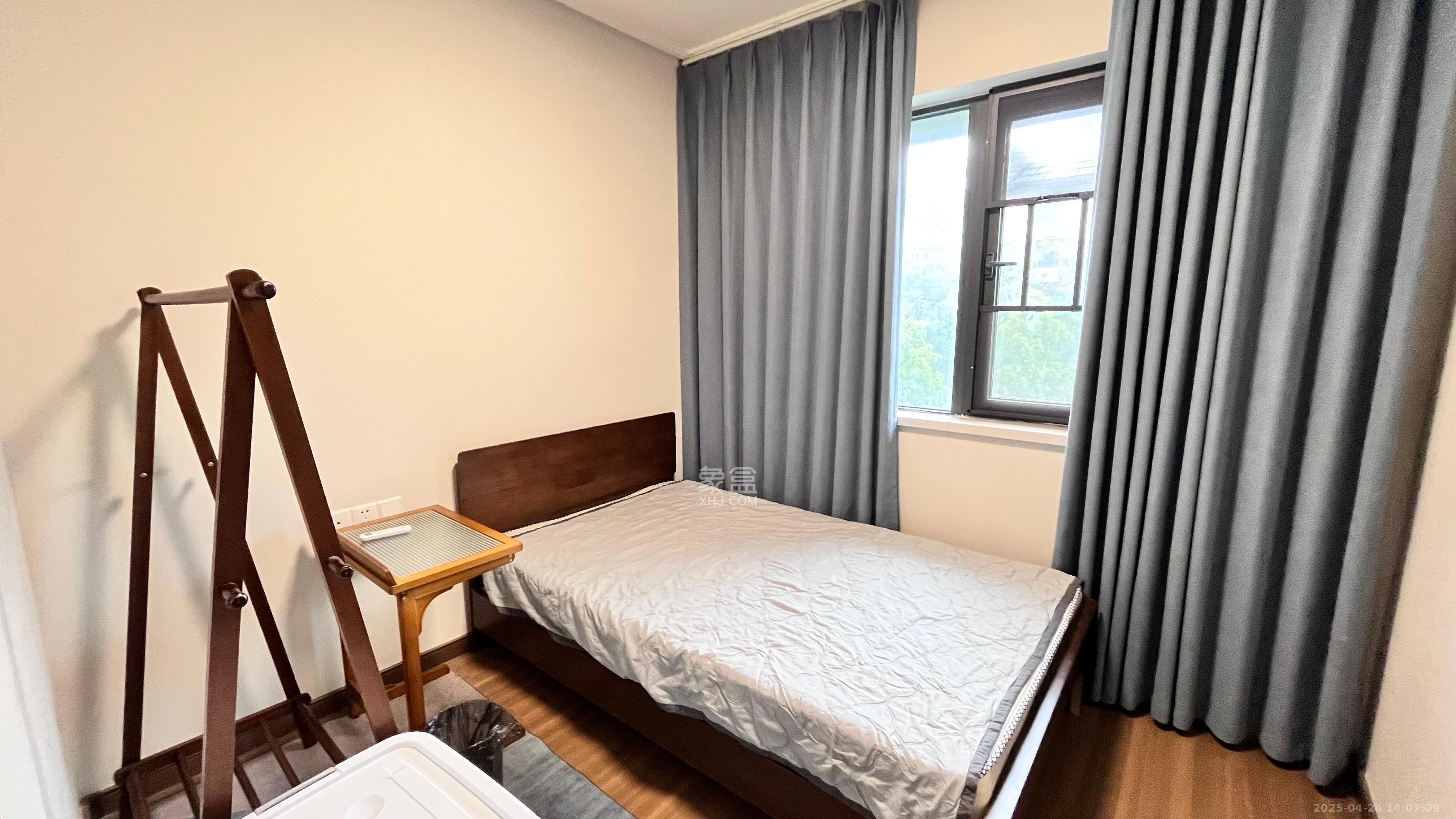 保利恒伟时光印象  4室2厅2卫   3300.00元/月室内图