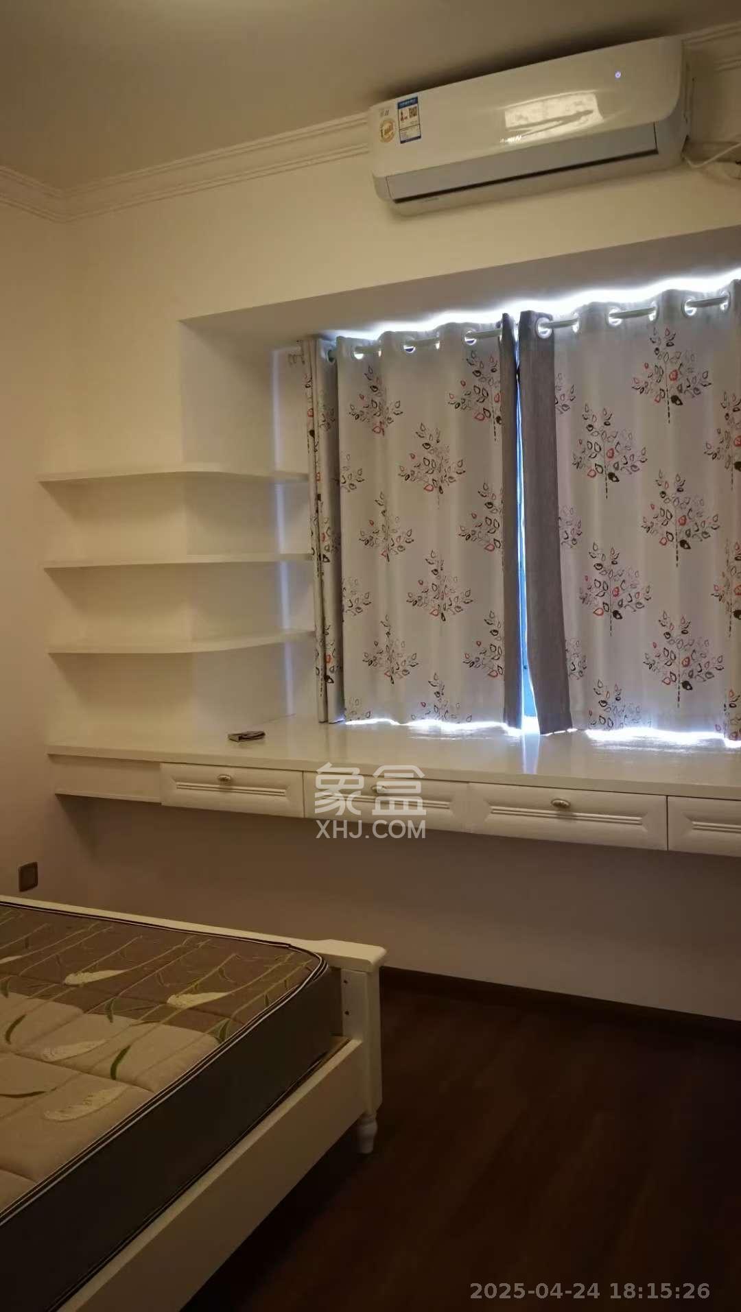 香樟兰亭(朗峰苑) 3室2厅1卫 3200.0元/月 香樟兰亭(朗峰苑) 3室2厅1卫 3200.0元/月室内图