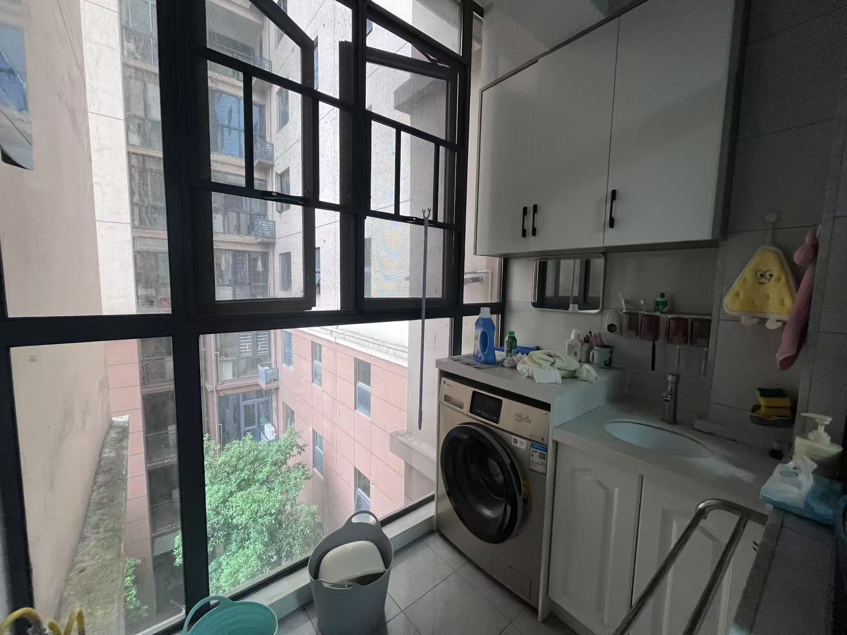 学府花园(文苑瑞景) 3室2厅1卫 1800.0元/月 学府花园(文苑瑞景) 3室2厅1卫 1800.0元/月室内图